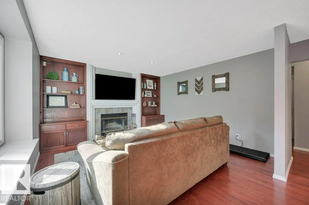 17 CATALINA Drive