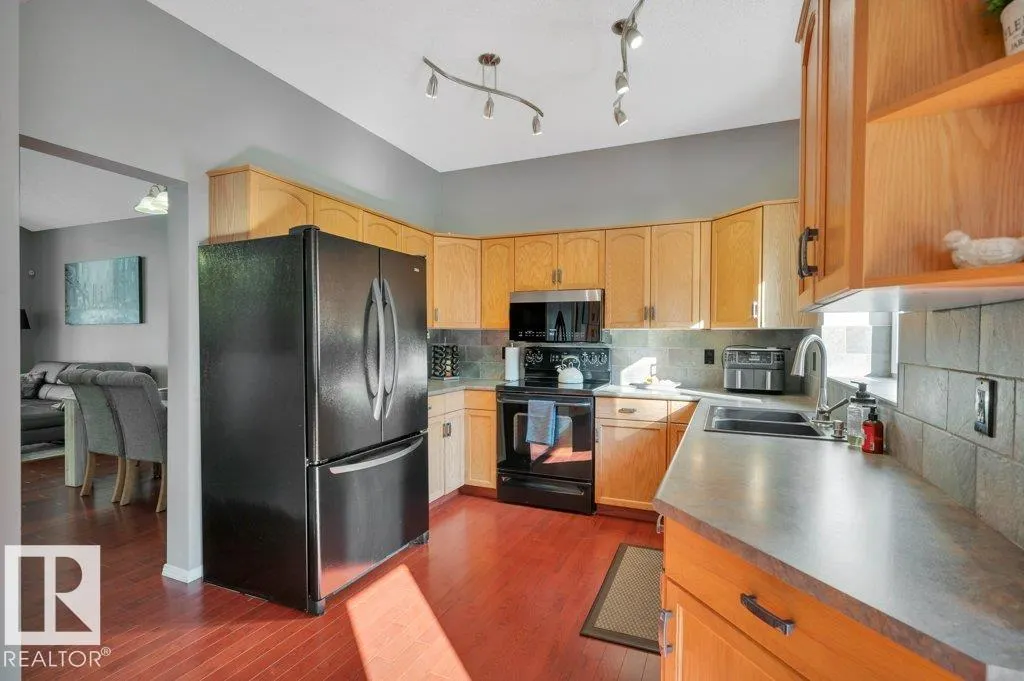 17 CATALINA Drive