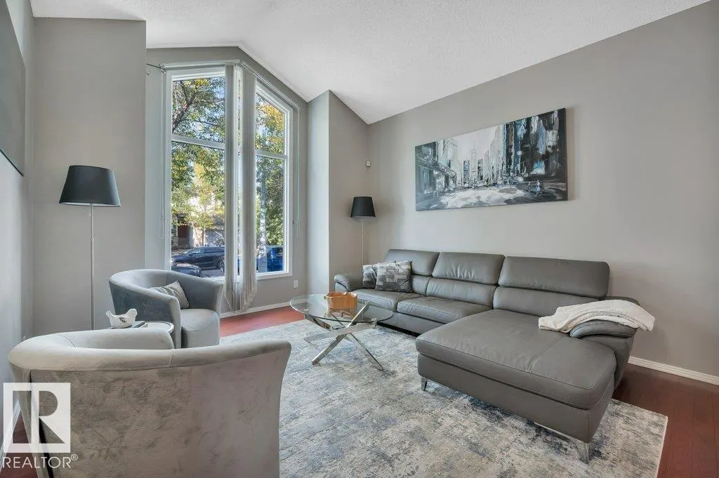 17 CATALINA Drive