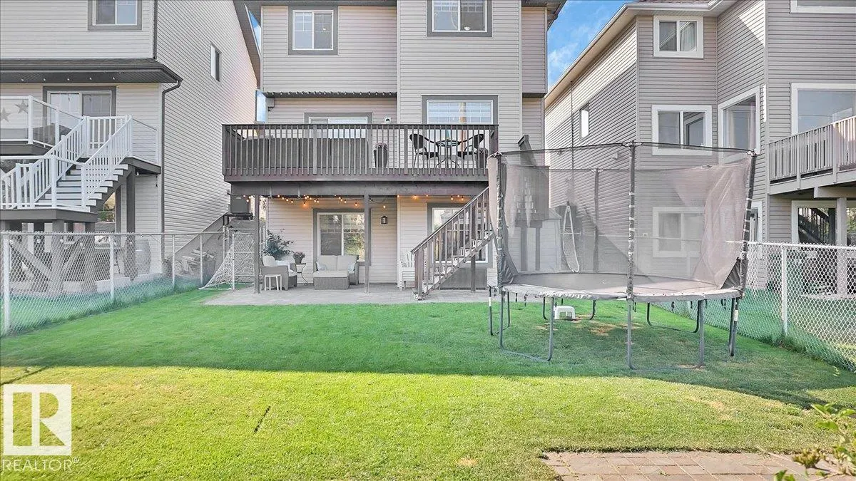 4058 CROWSNEST Crescent