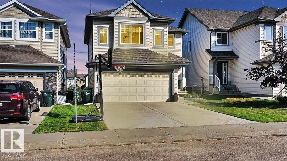 4058 CROWSNEST Crescent