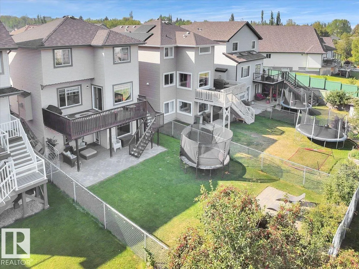 4058 CROWSNEST Crescent