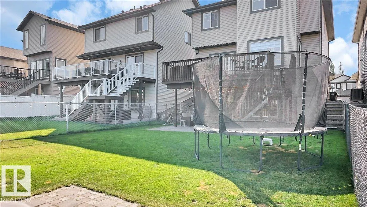 4058 CROWSNEST Crescent