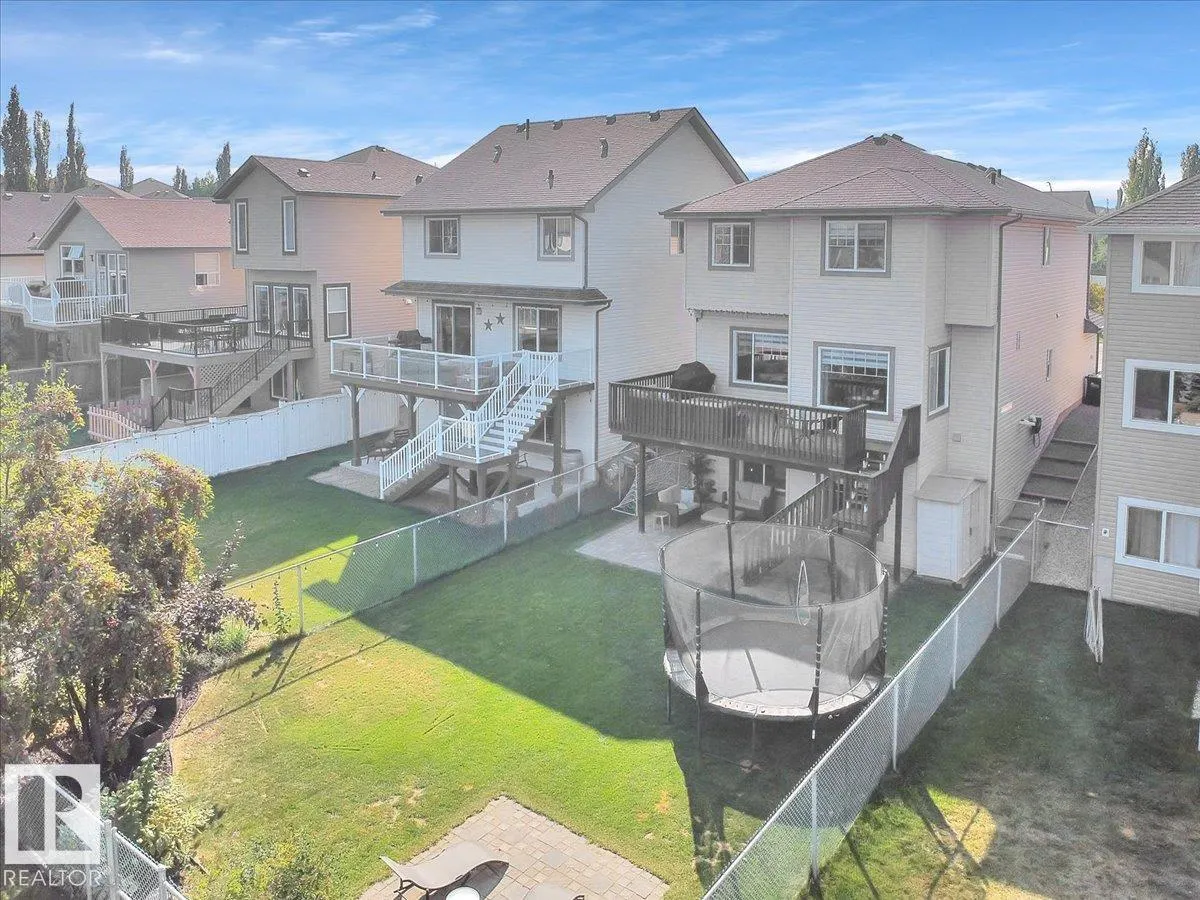 4058 CROWSNEST Crescent
