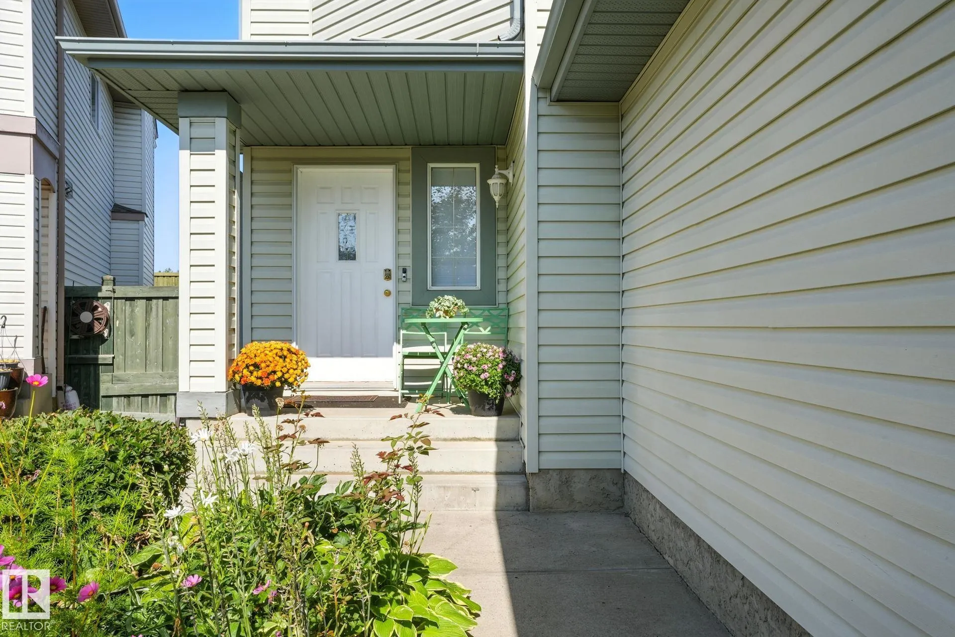1935 GARNETT Way