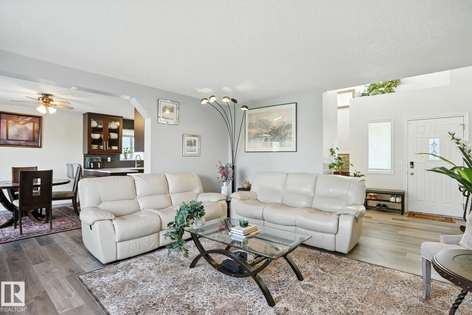 1935 GARNETT Way