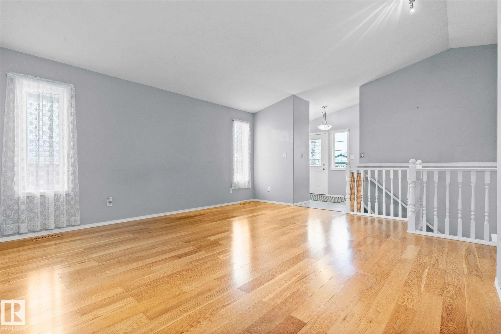 7 EGERLAND Place