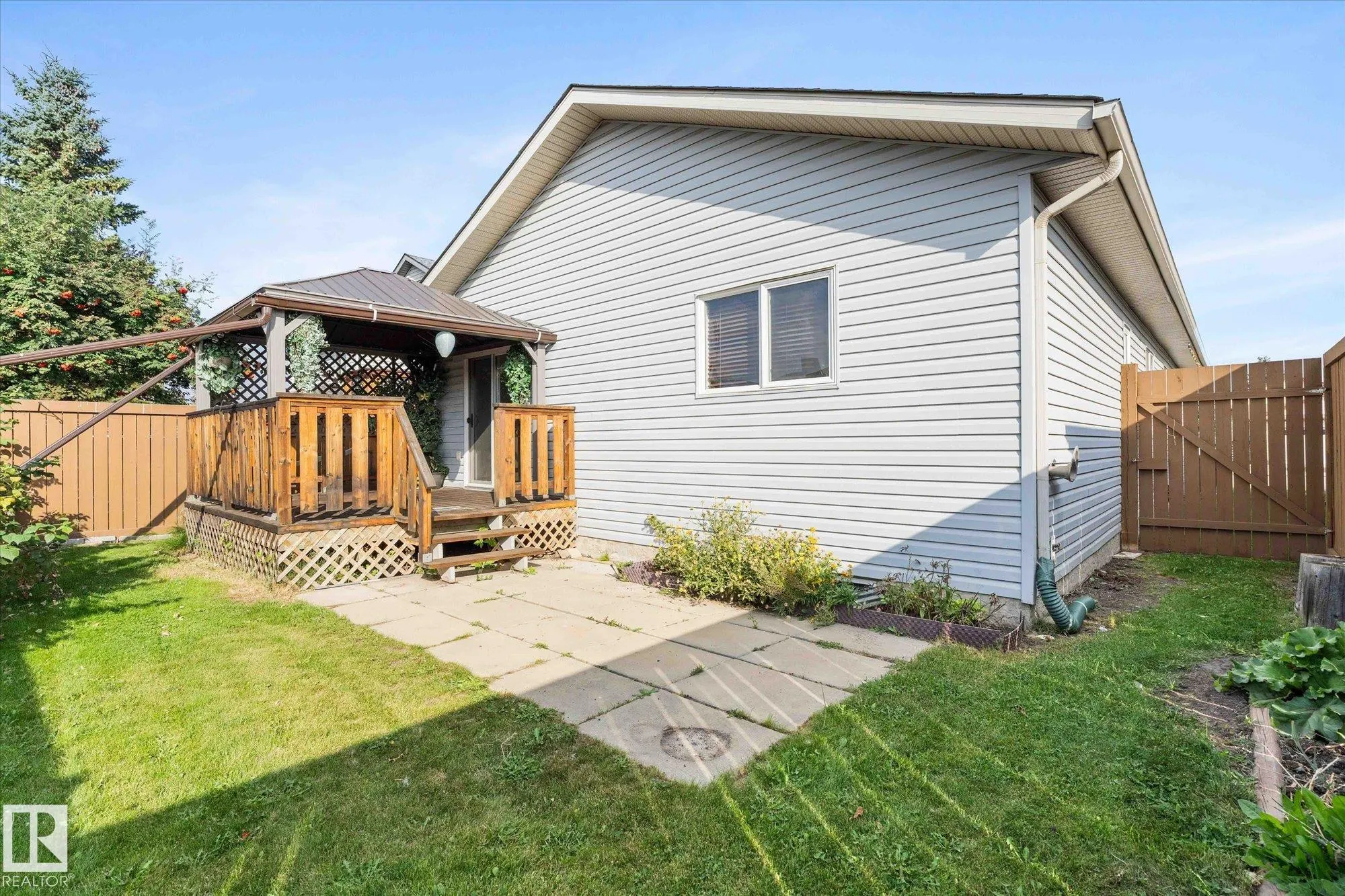 7 EGERLAND Place