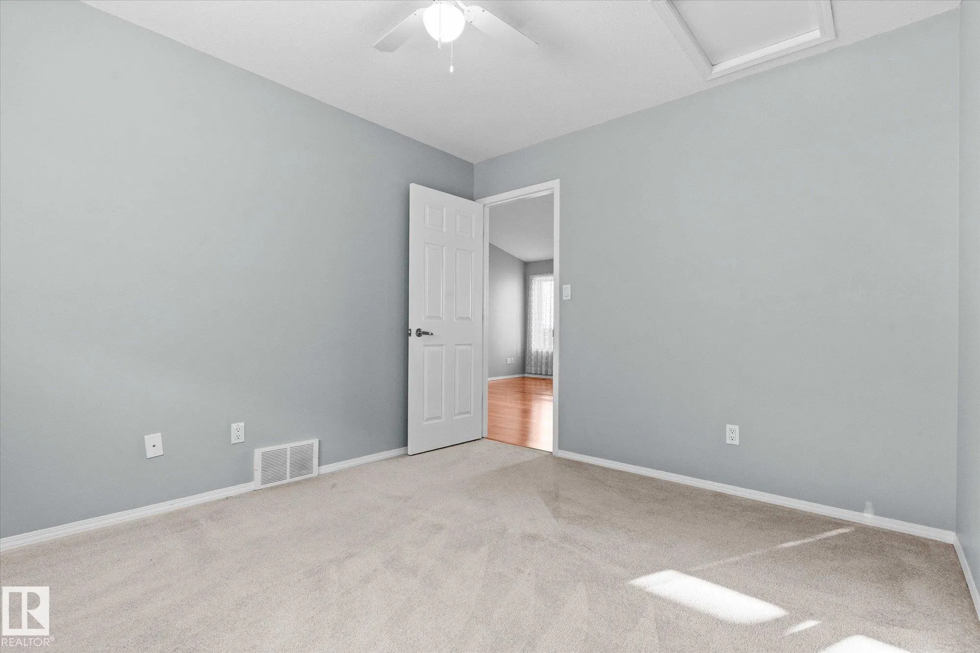 7 EGERLAND Place