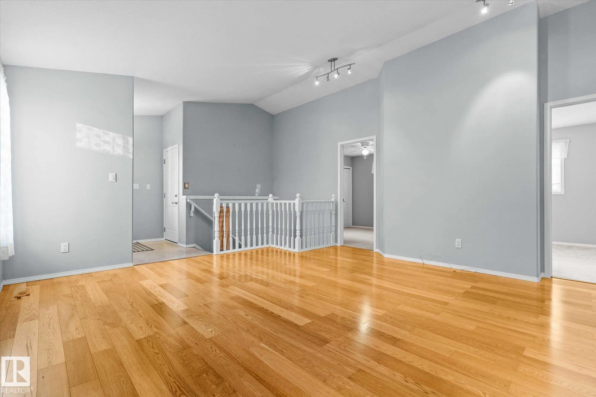 7 EGERLAND Place