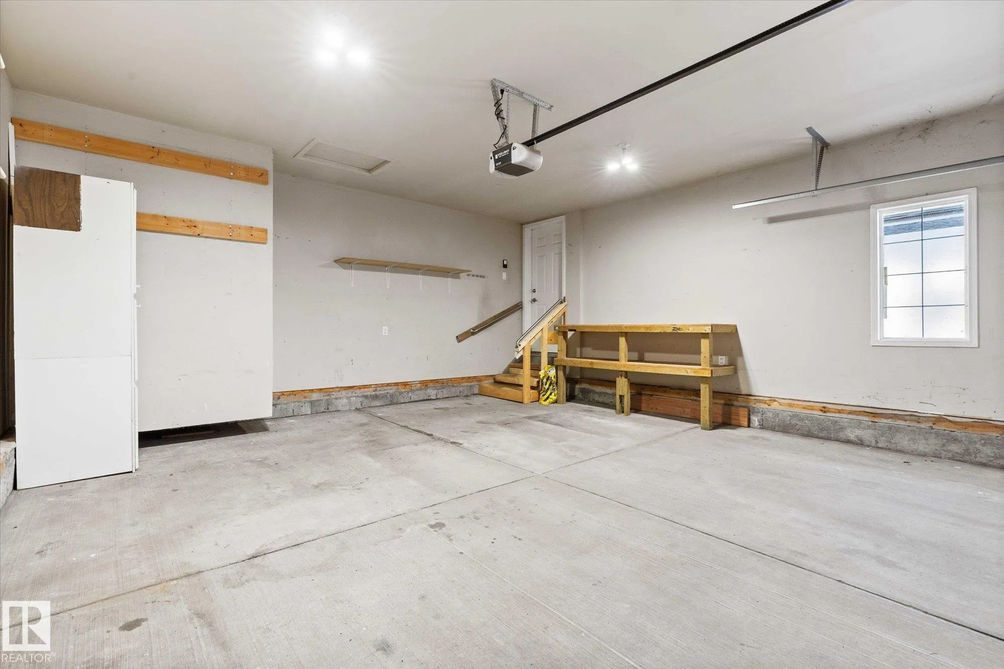 7 EGERLAND Place