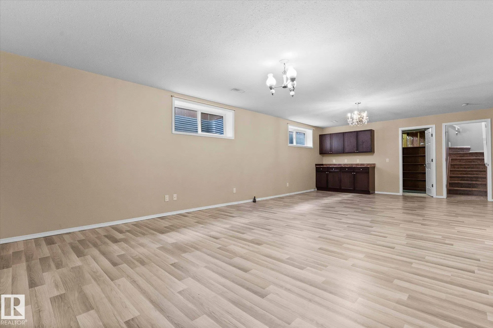 7 EGERLAND Place