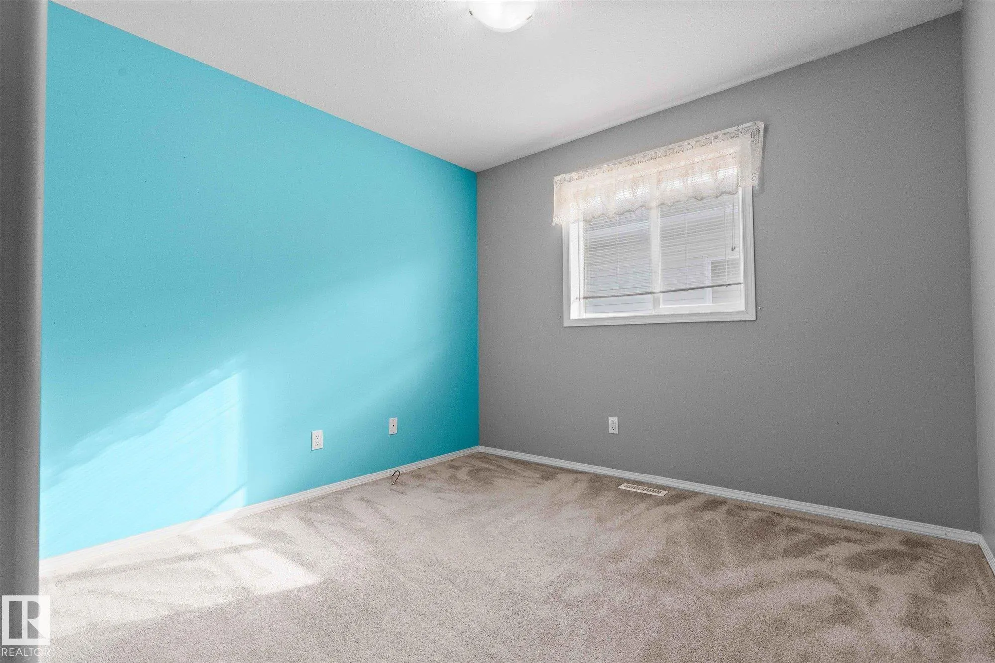 7 EGERLAND Place