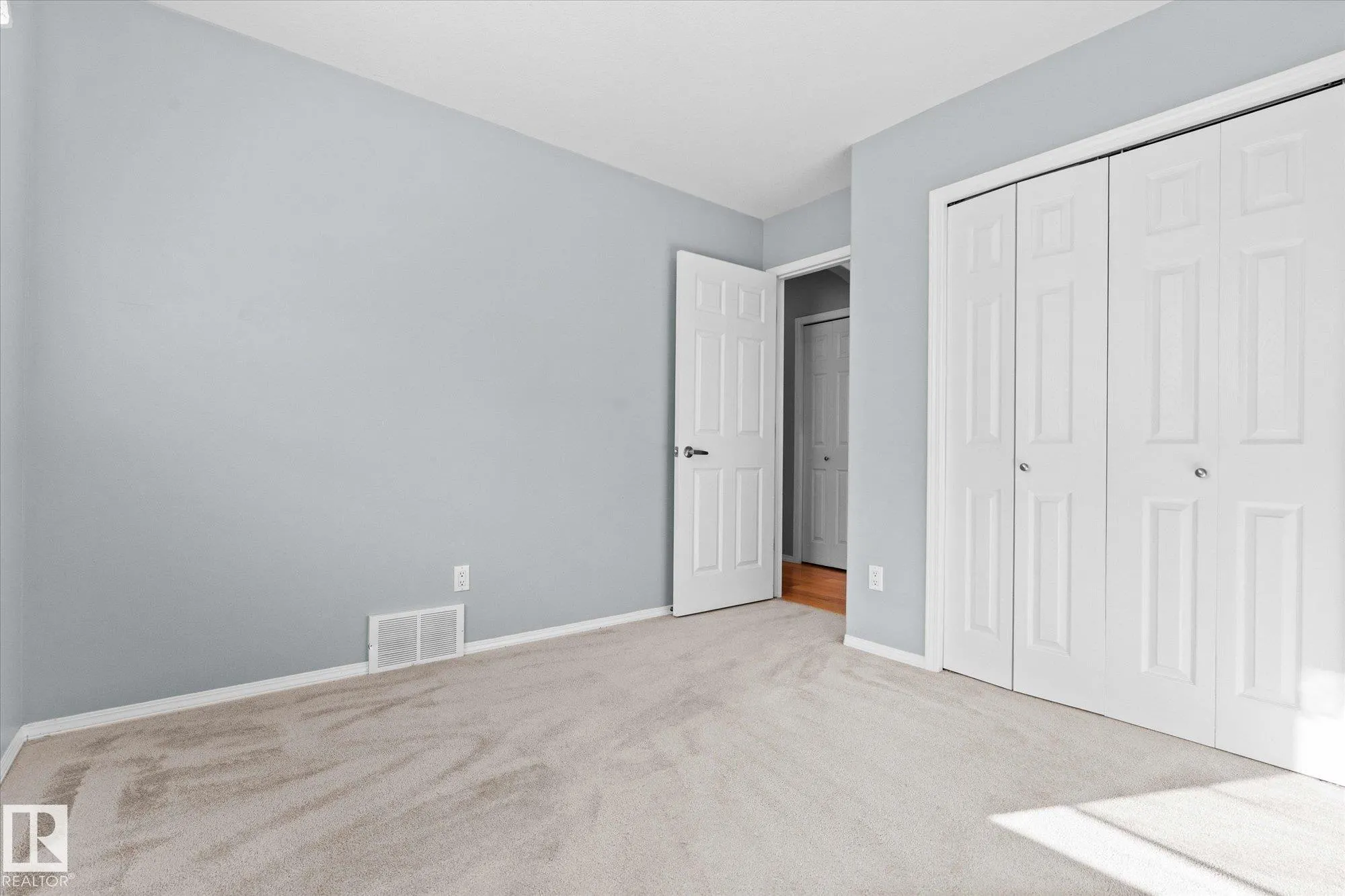 7 EGERLAND Place