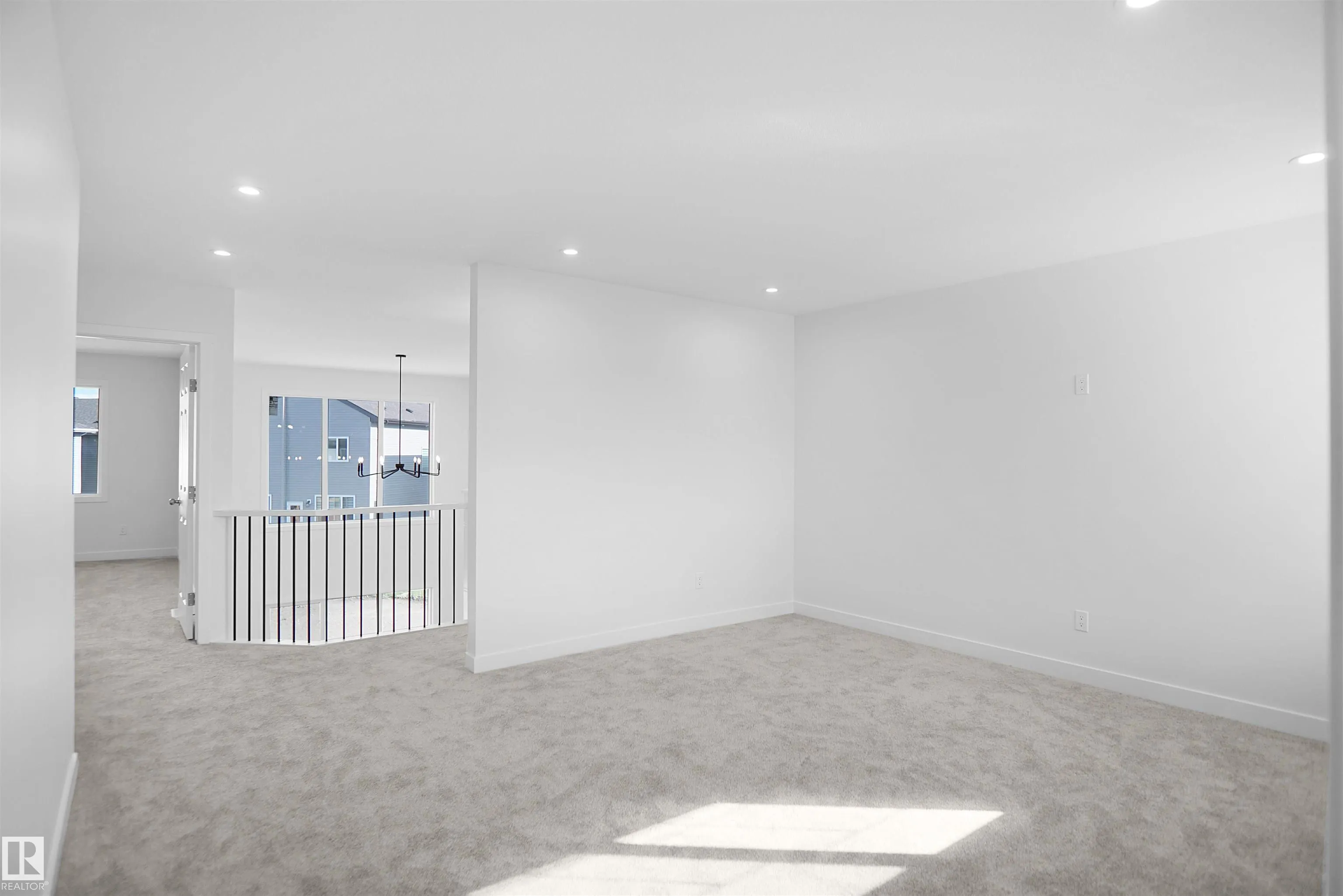 2603 15 Avenue