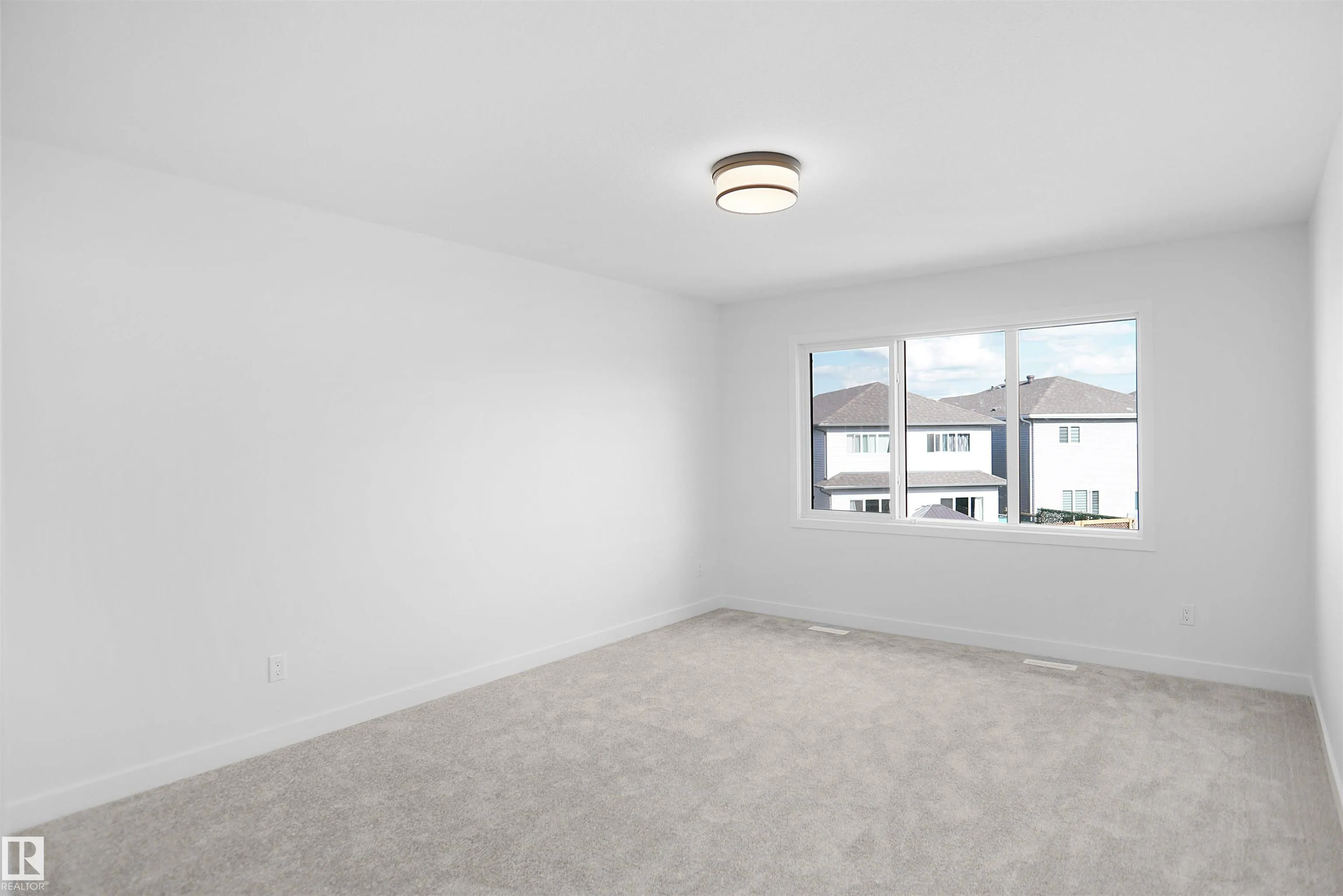2603 15 Avenue
