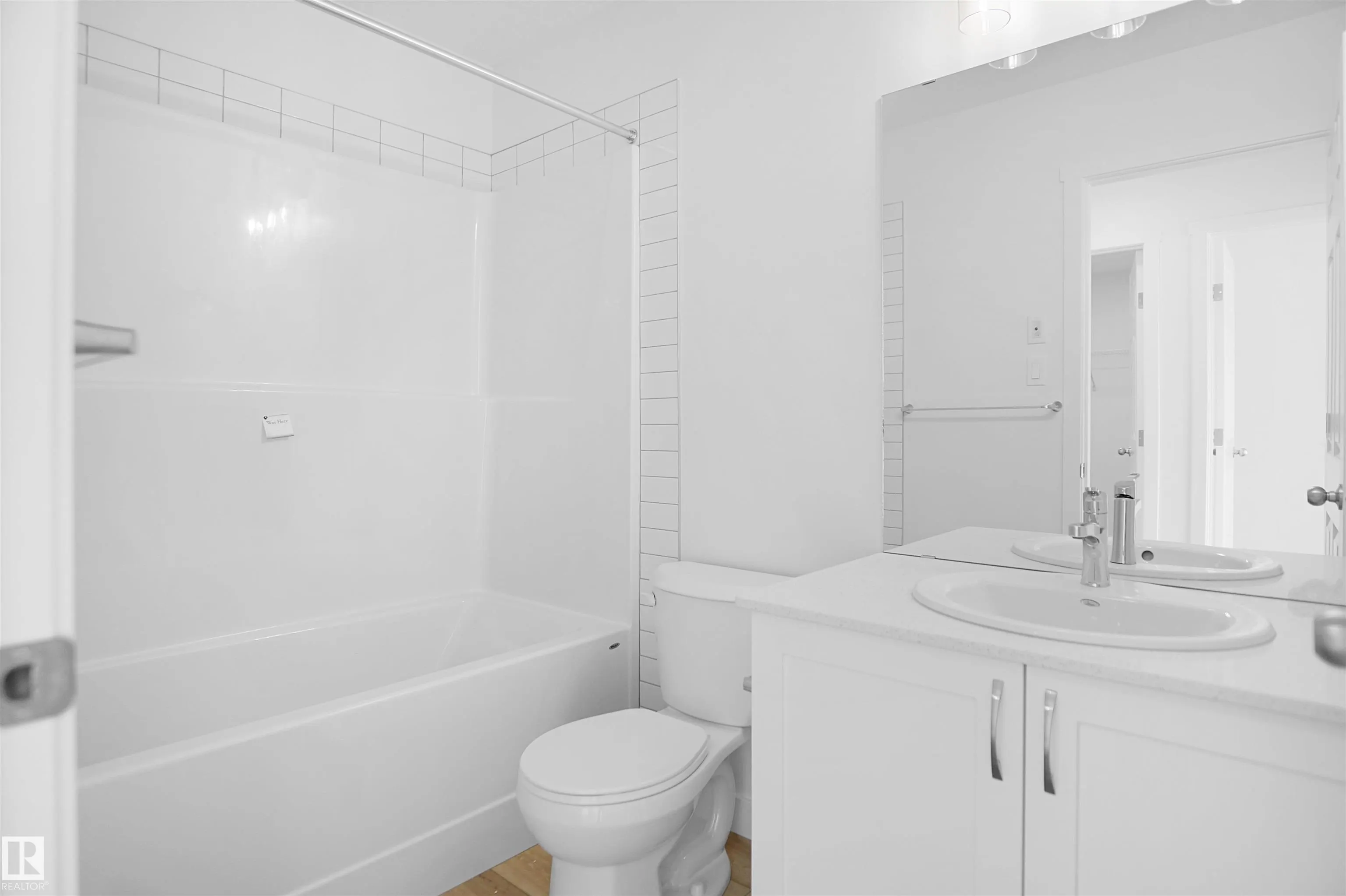 2603 15 Avenue