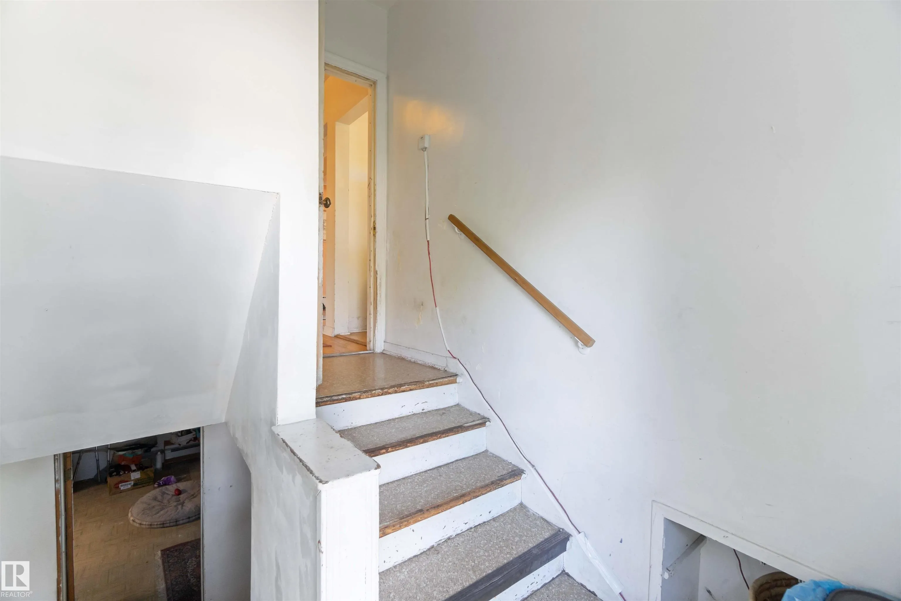 11022 110 Avenue