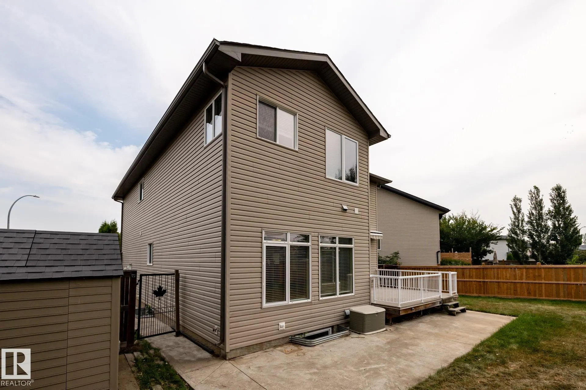 8 ERINDALE Close