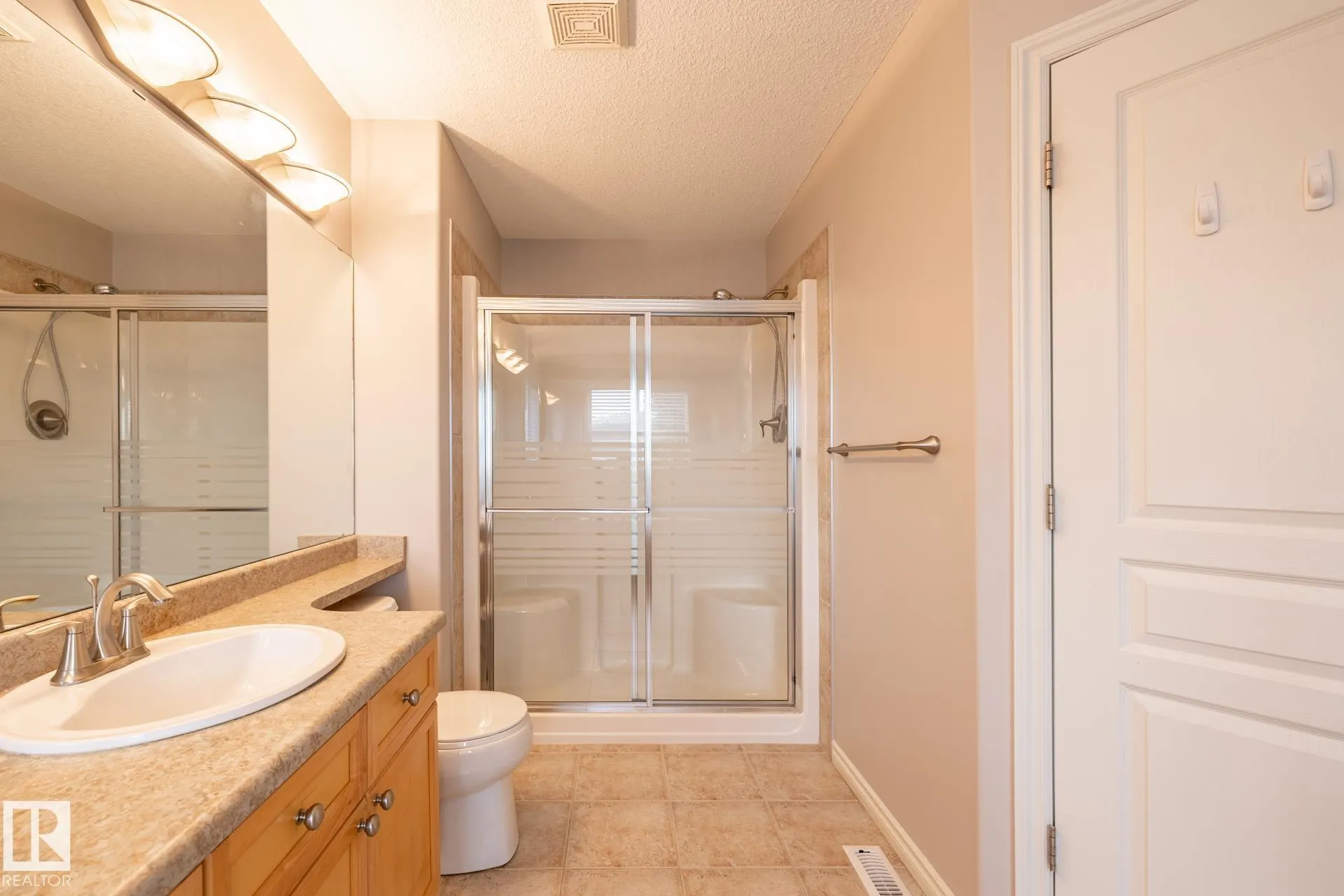 8 ERINDALE Close