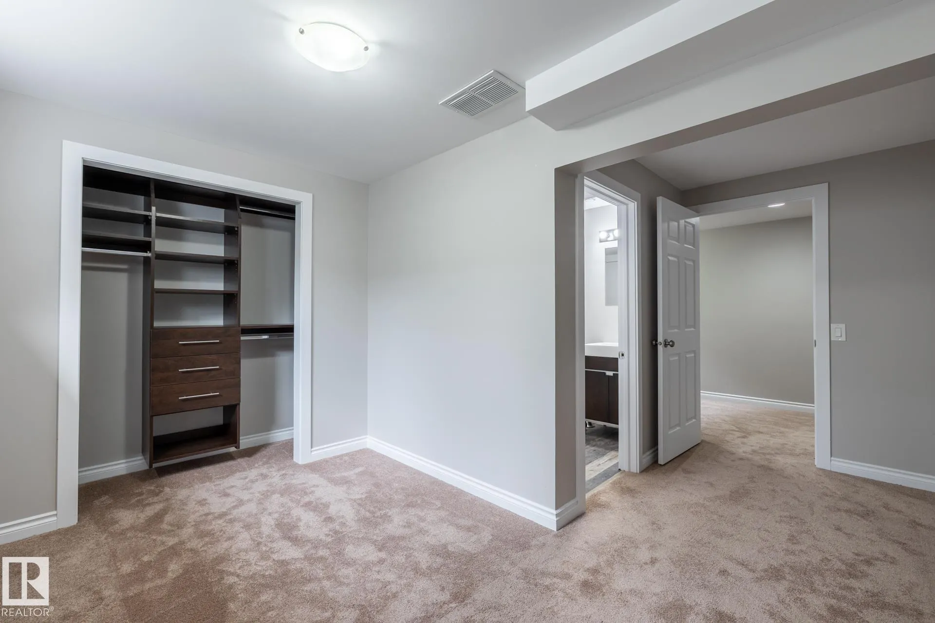 8 ERINDALE Close