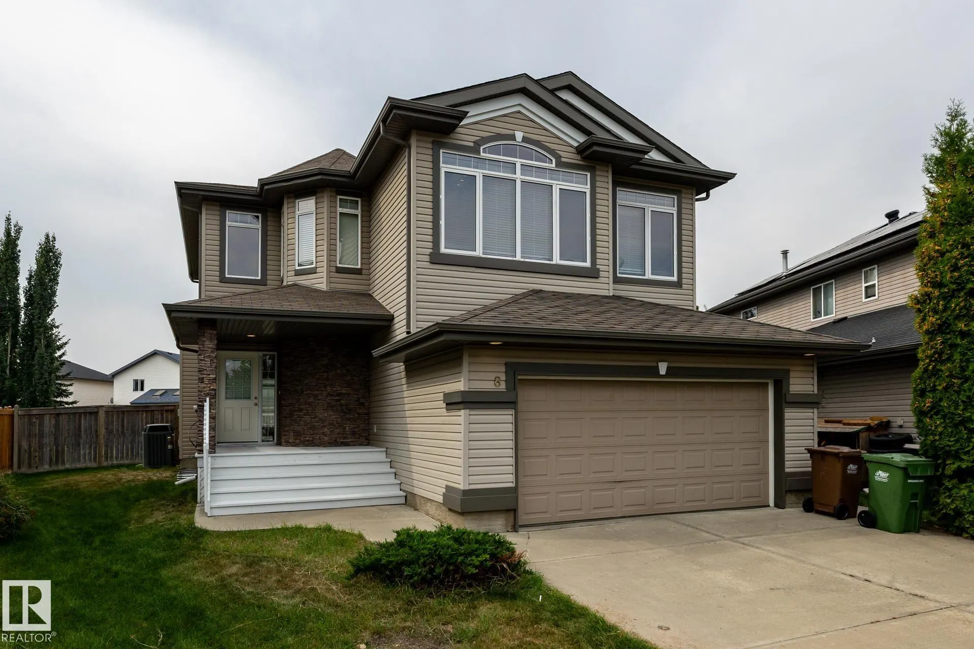 8 ERINDALE Close