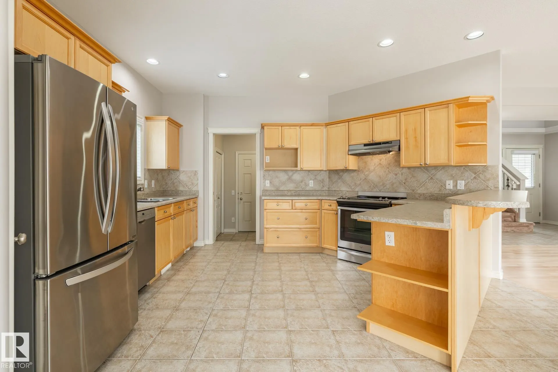 8 ERINDALE Close