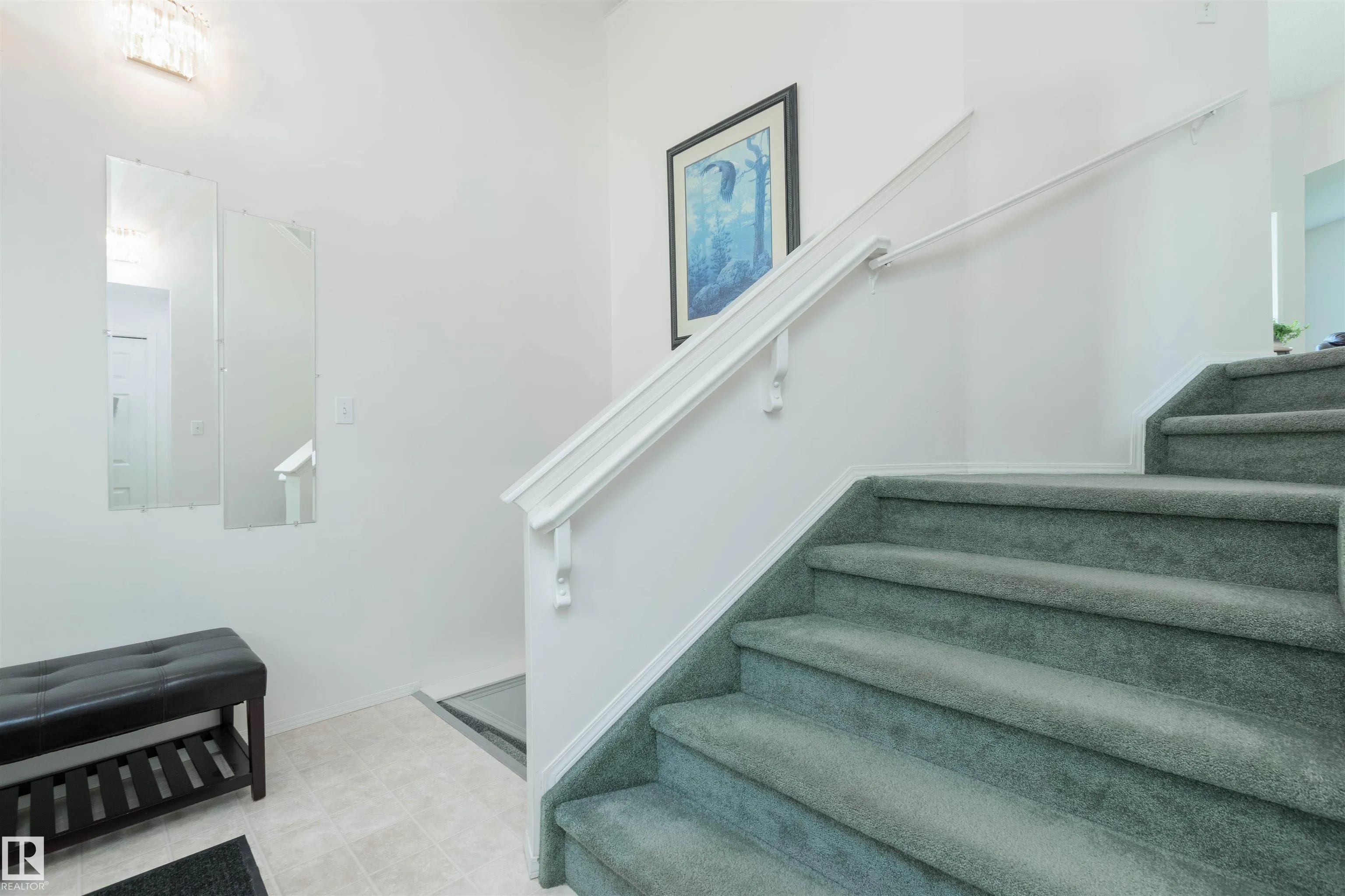 216 RAINBOW Crescent