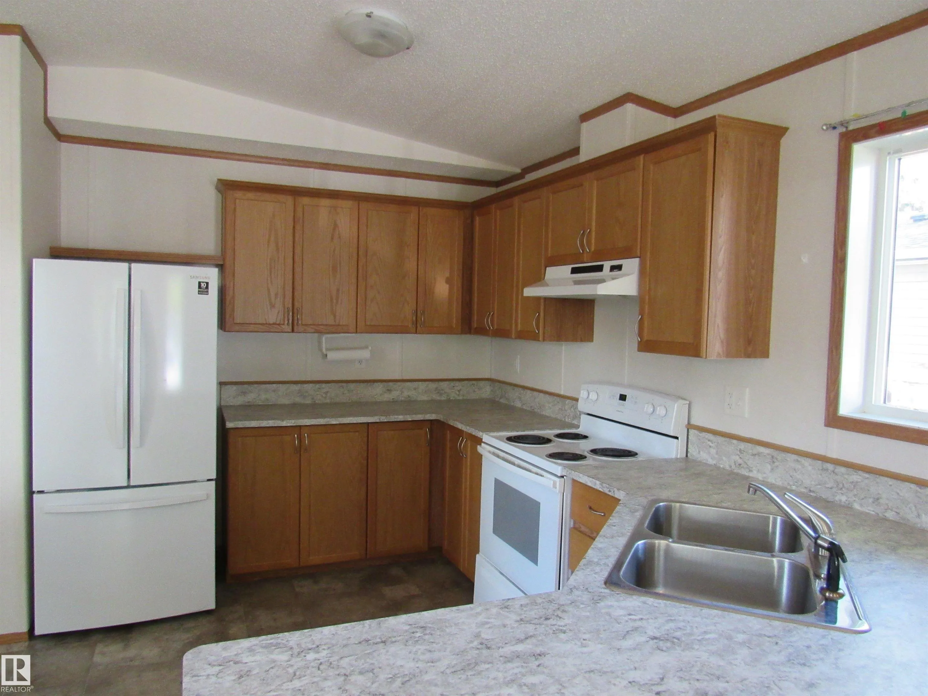 #3A 4515 50 Ave