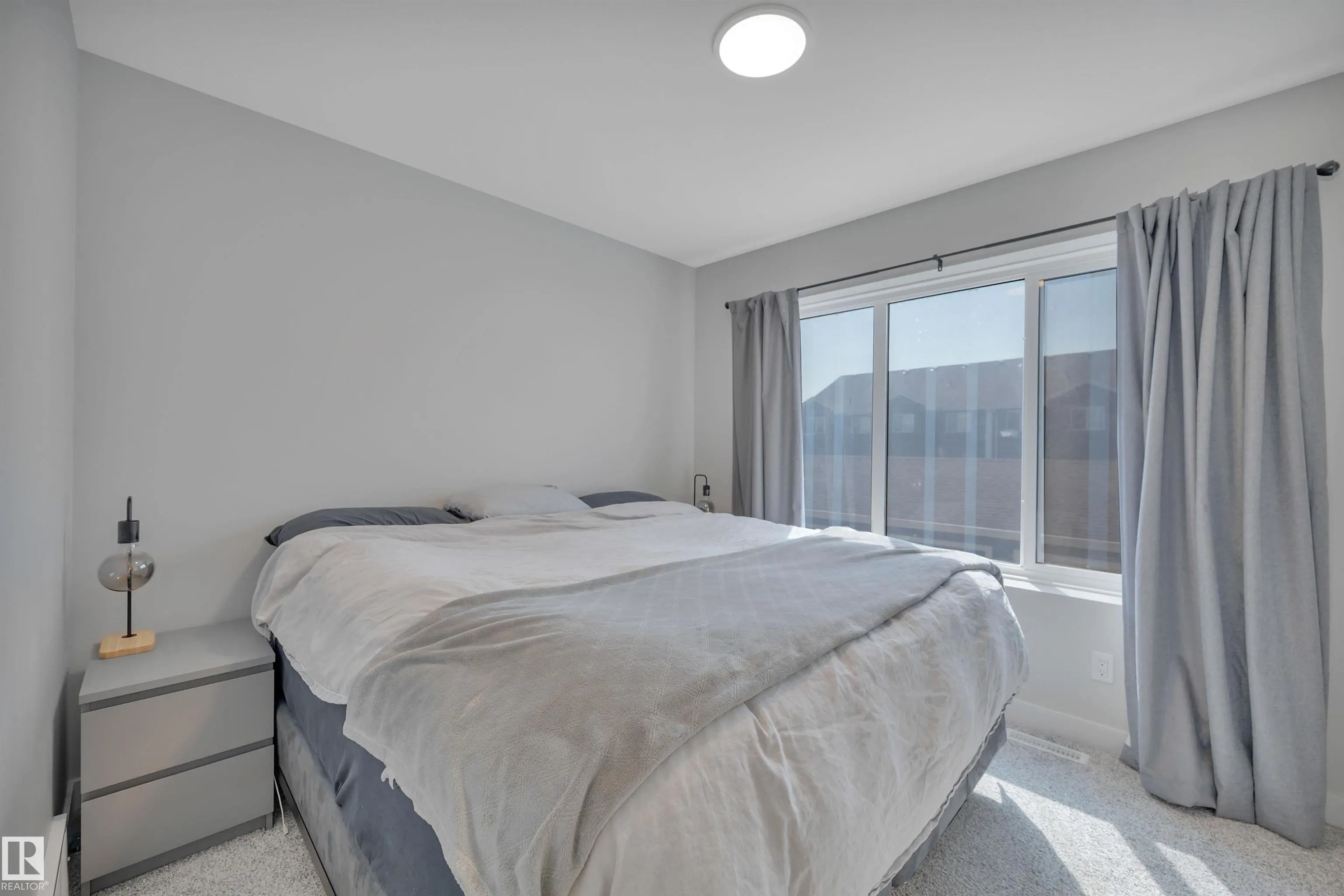 4037 Hawthorn Link