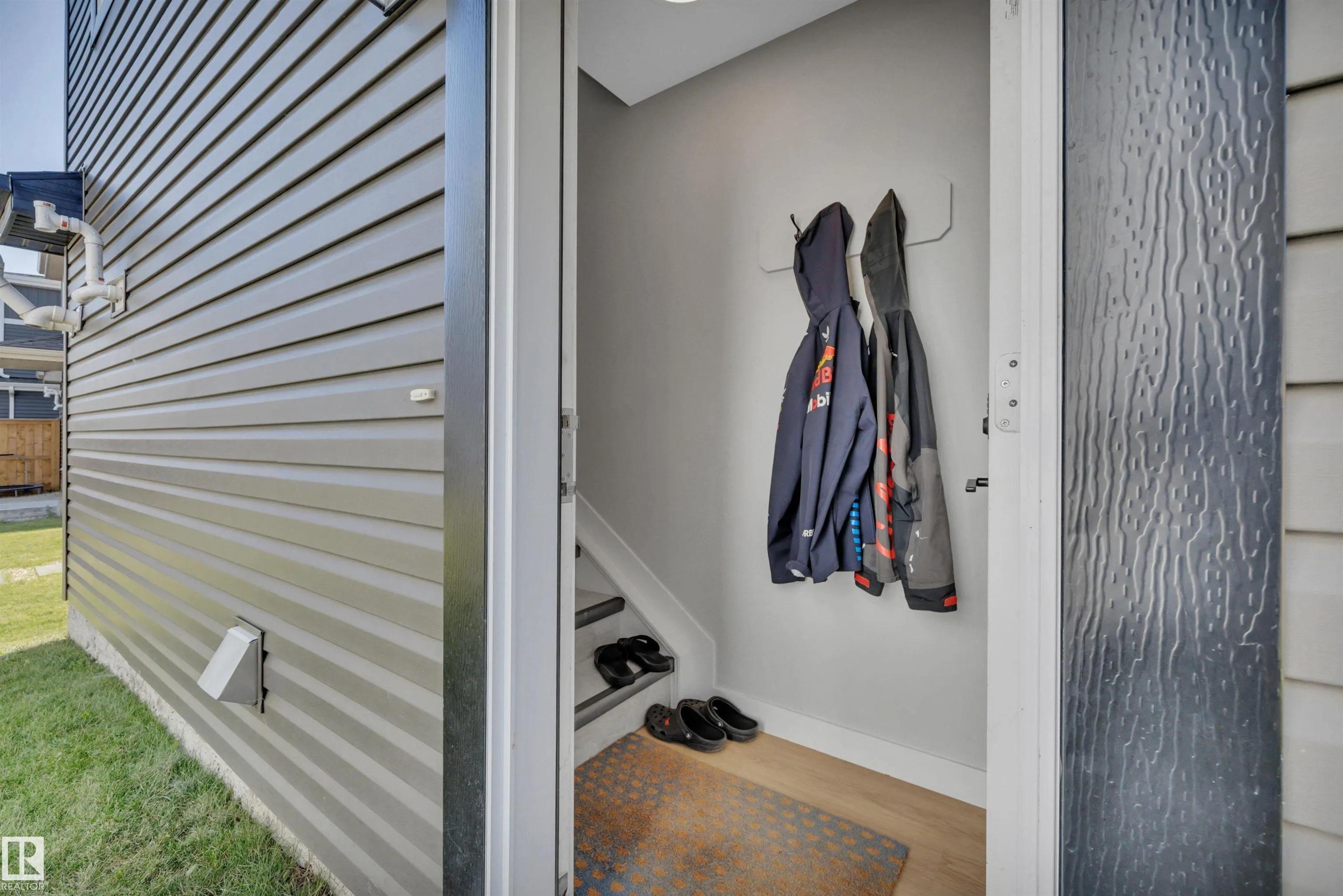4037 Hawthorn Link