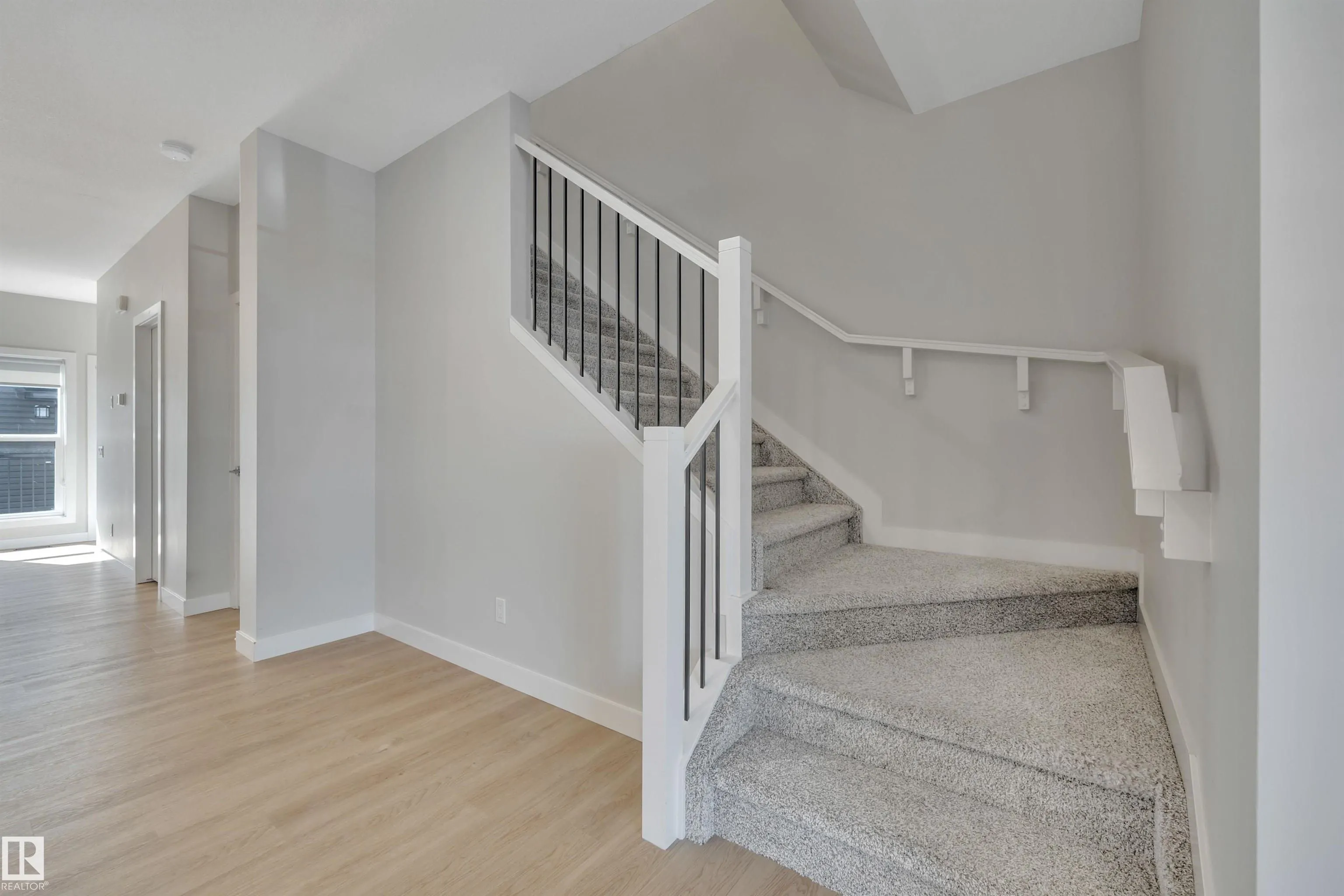 4037 Hawthorn Link
