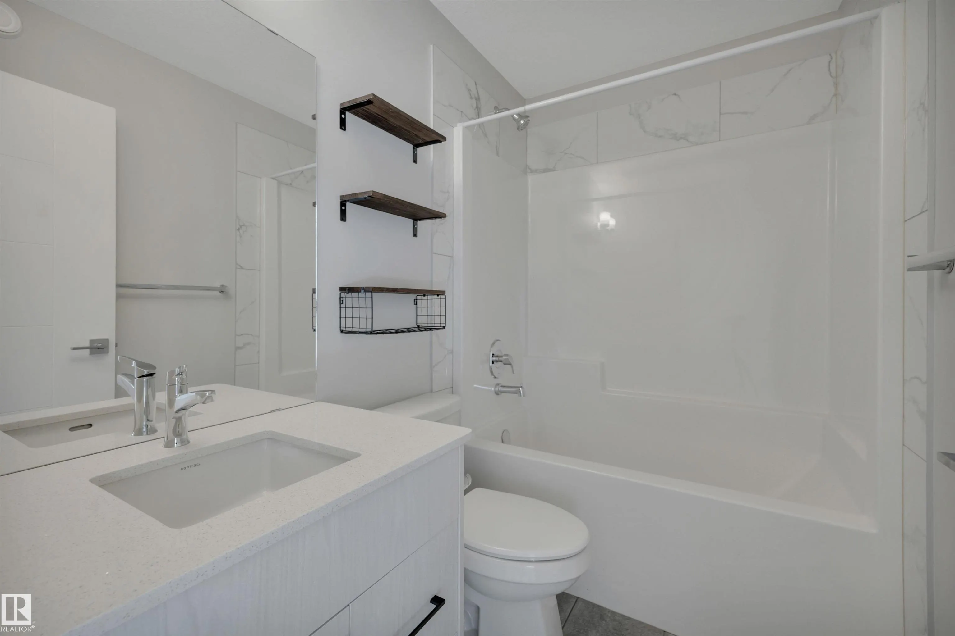 4037 Hawthorn Link