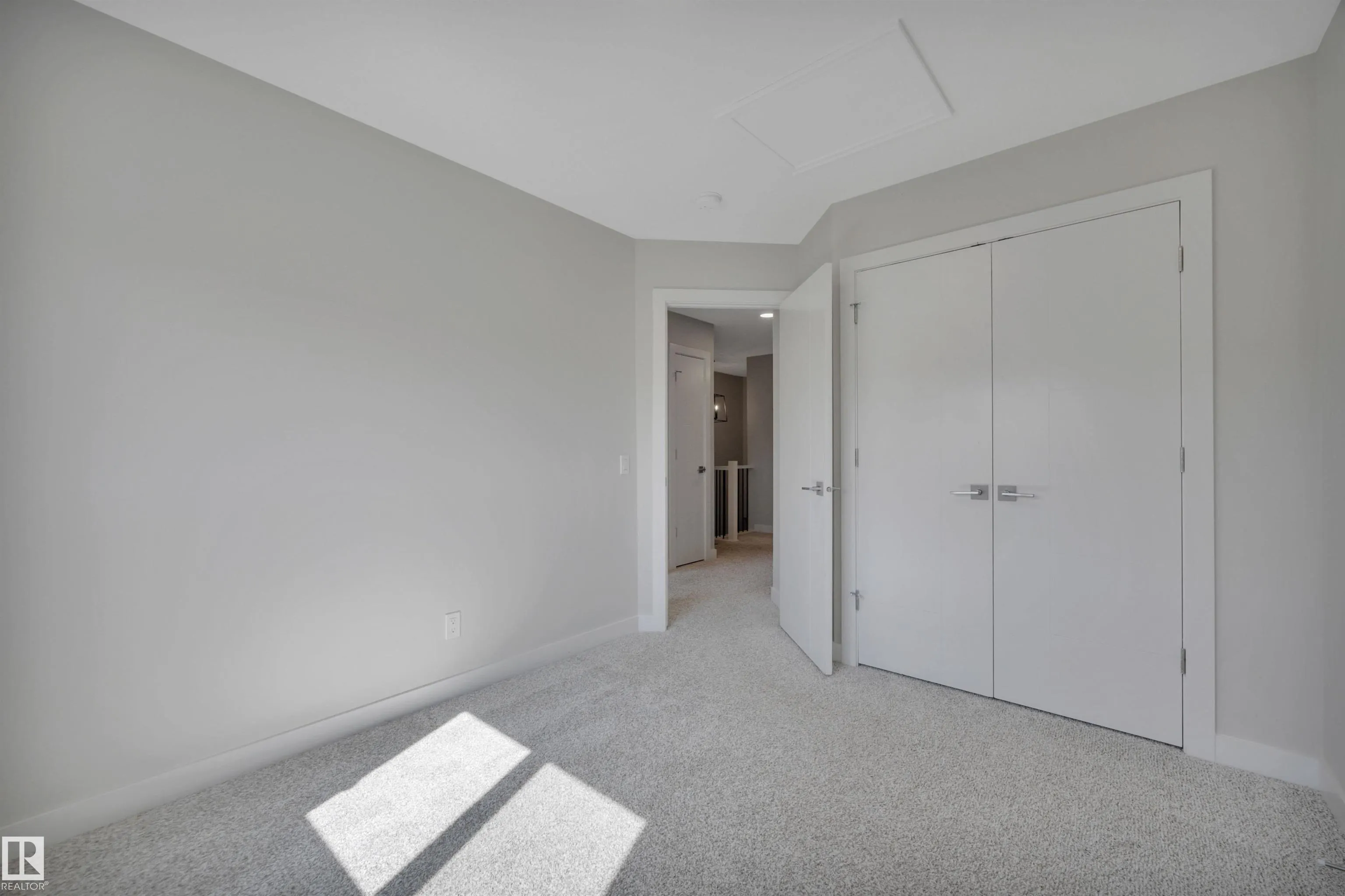 4037 Hawthorn Link