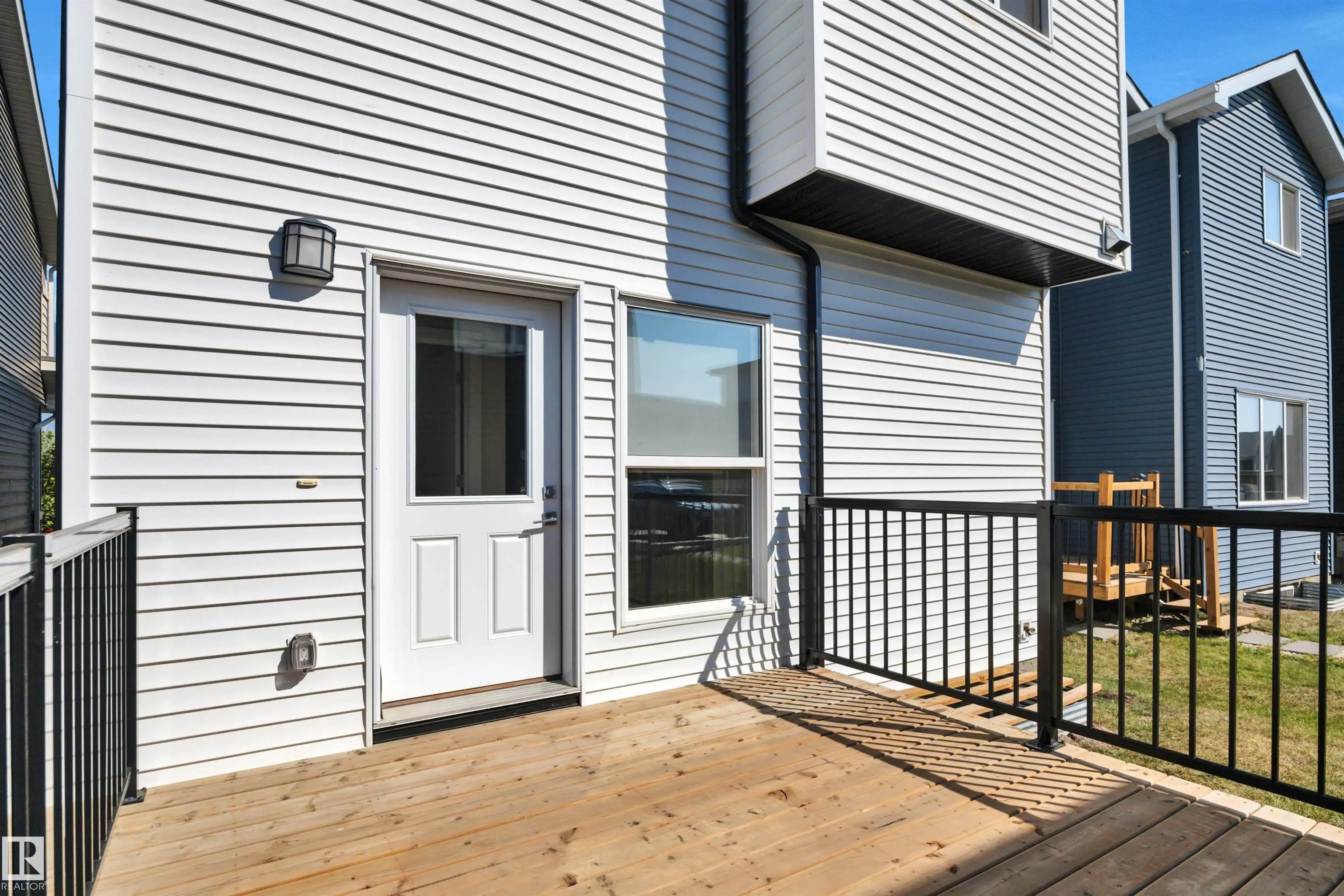 4037 Hawthorn Link