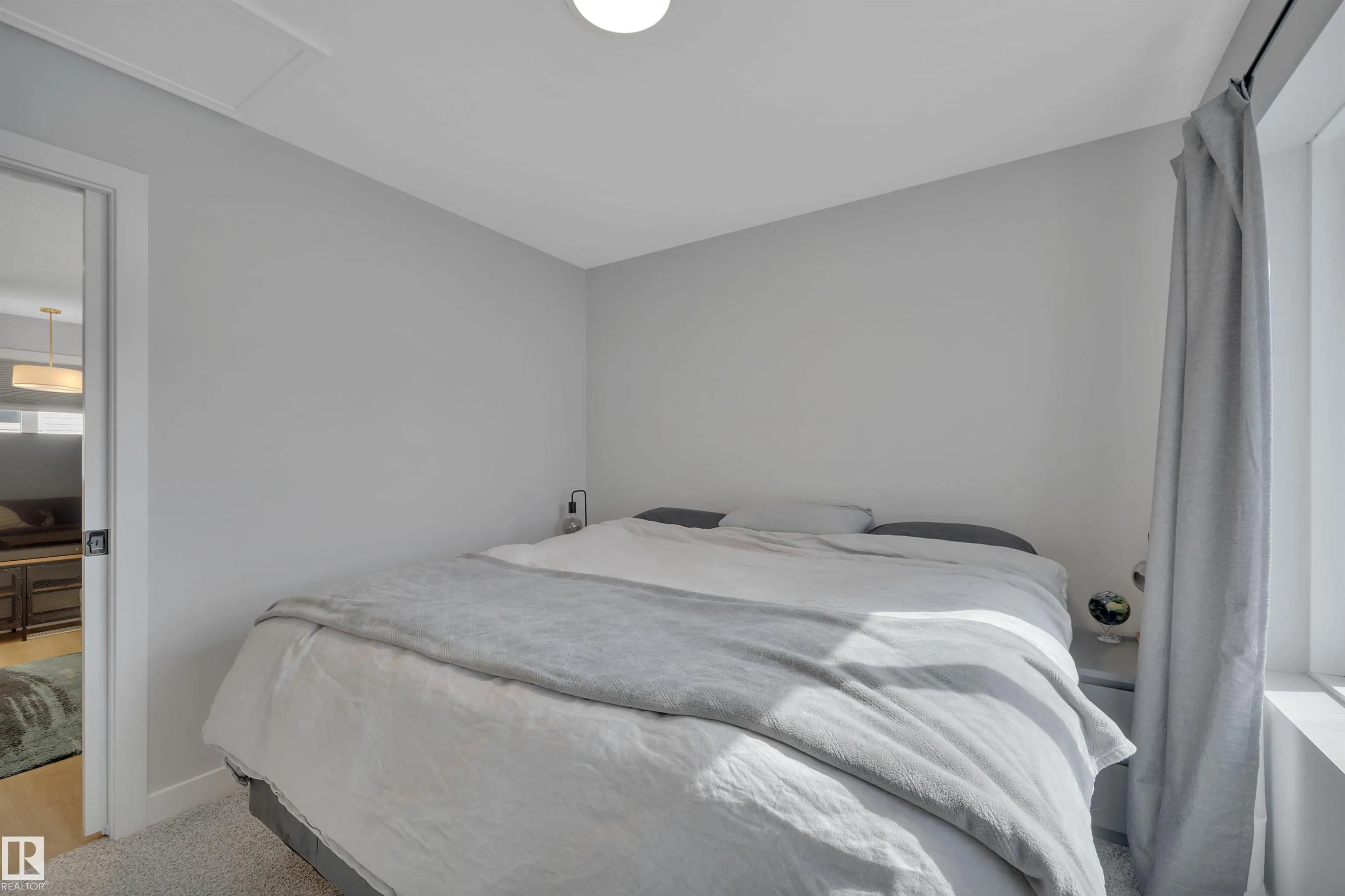 4037 Hawthorn Link