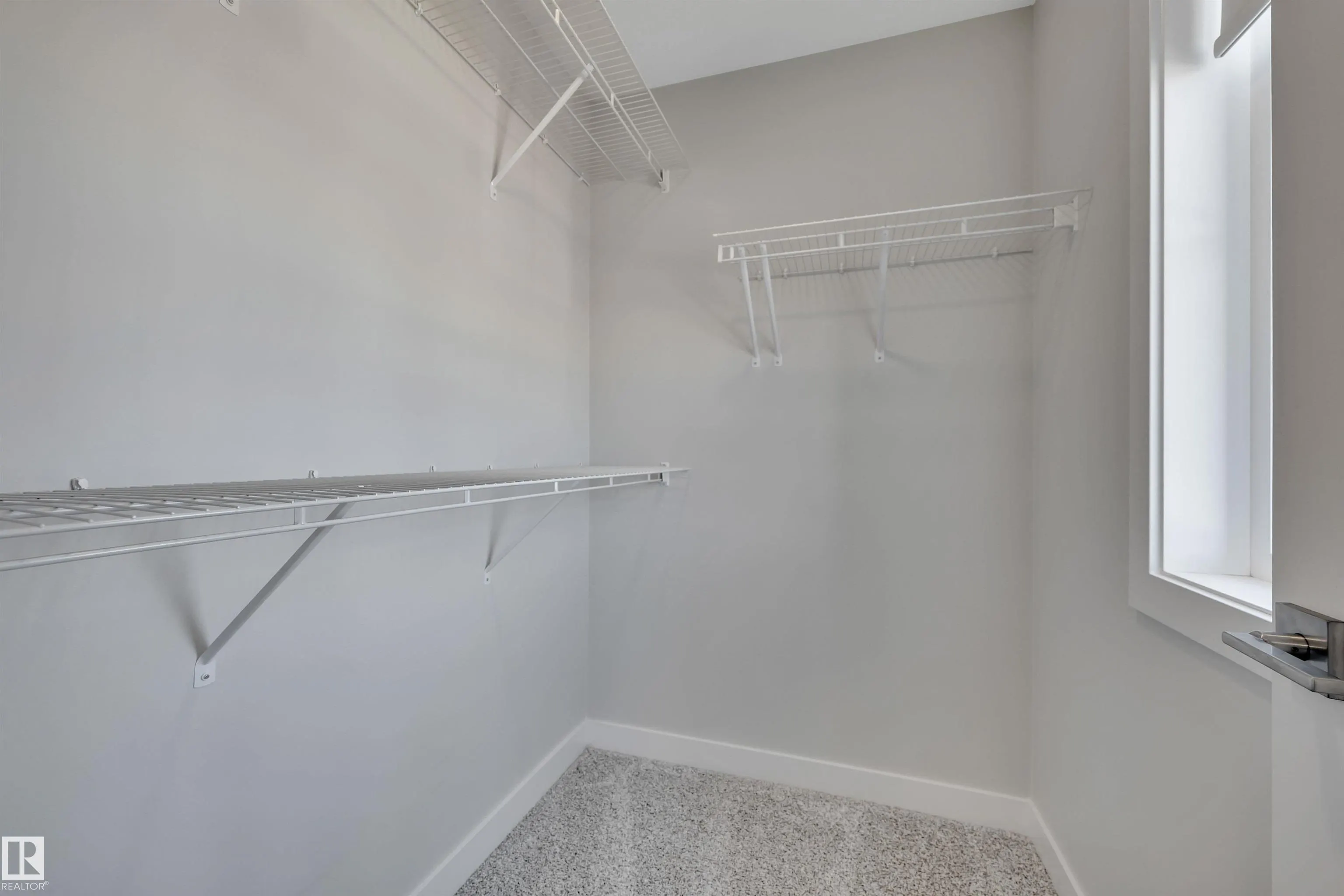 4037 Hawthorn Link