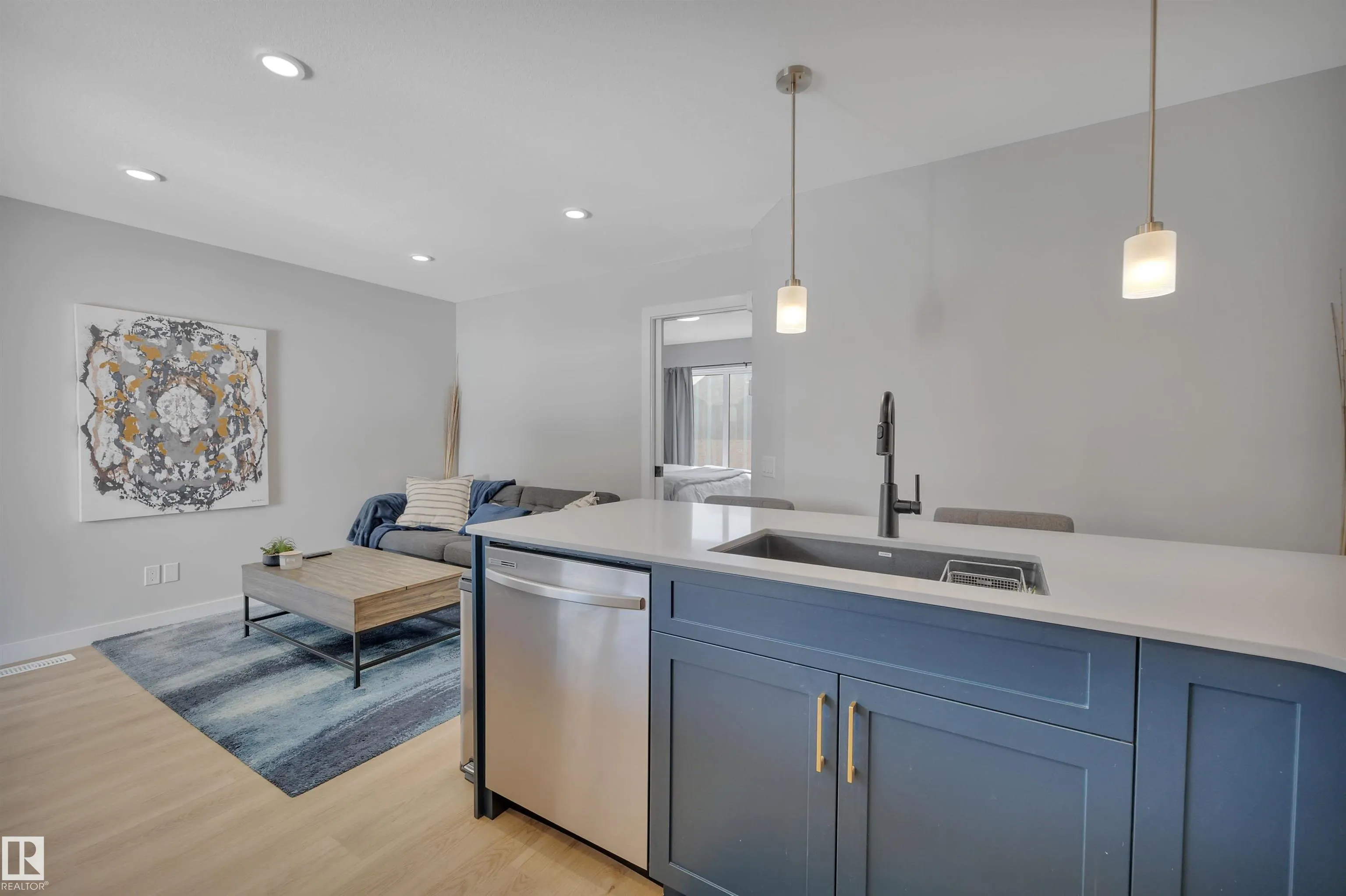 4037 Hawthorn Link