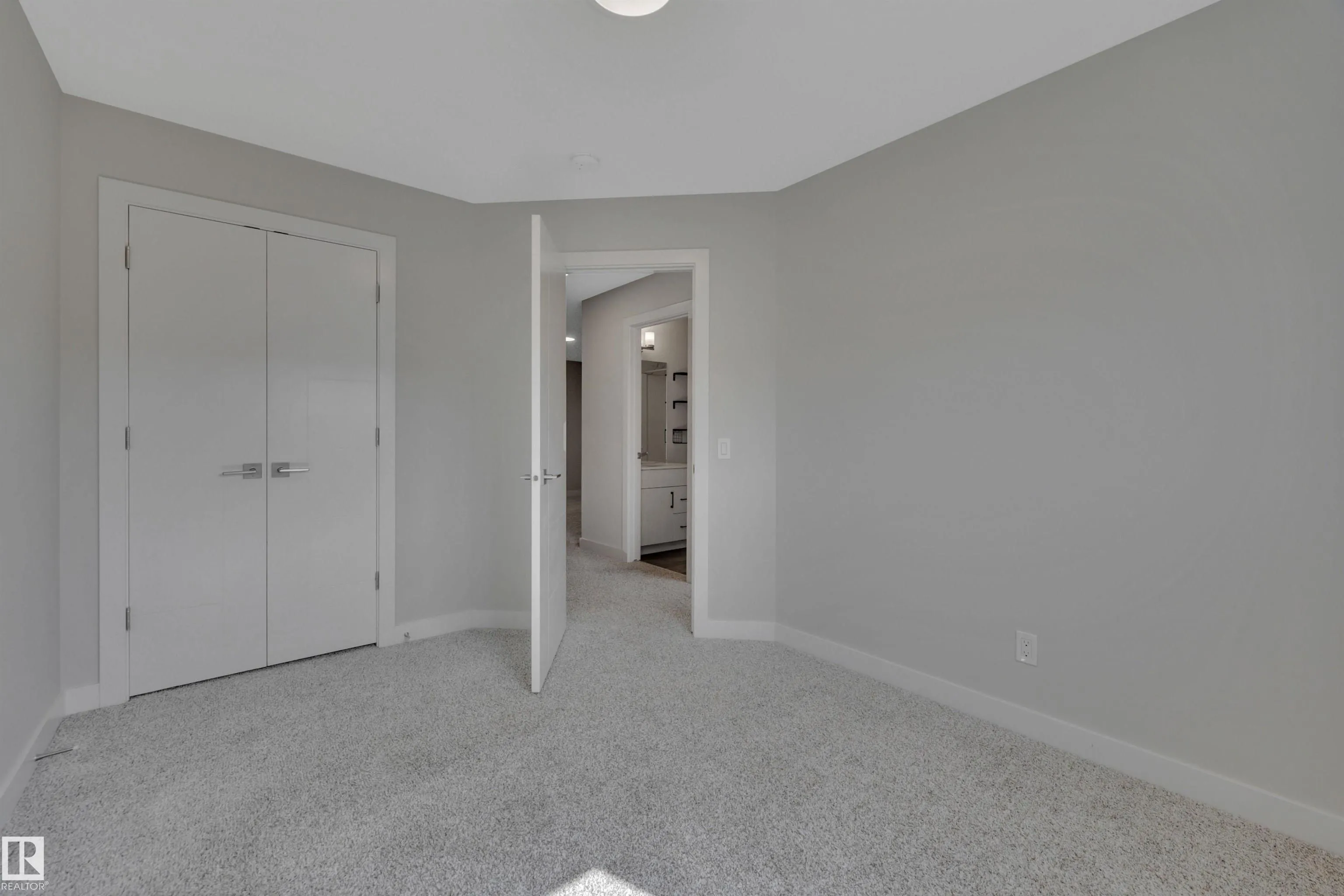 4037 Hawthorn Link