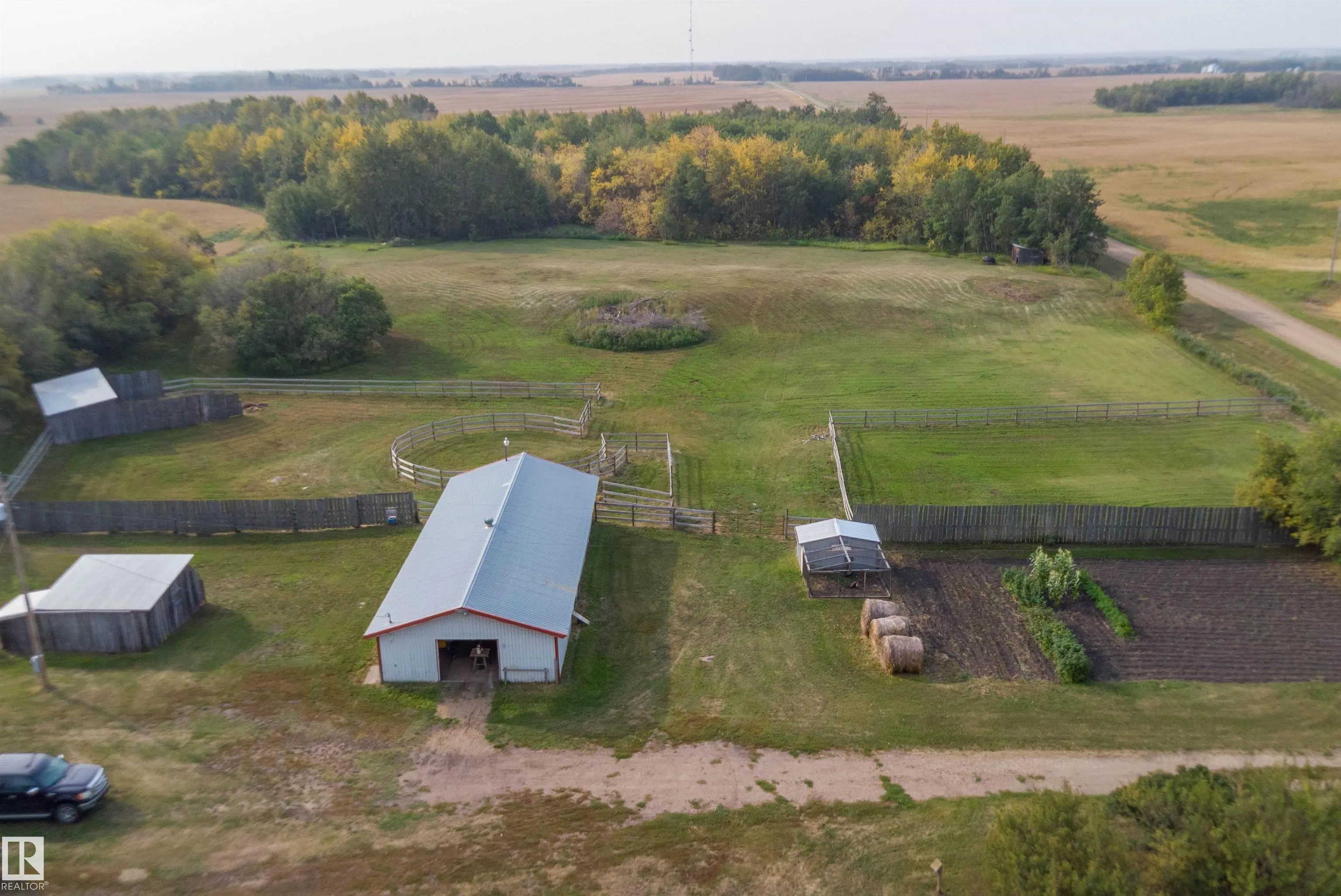 534065 174 Range Road