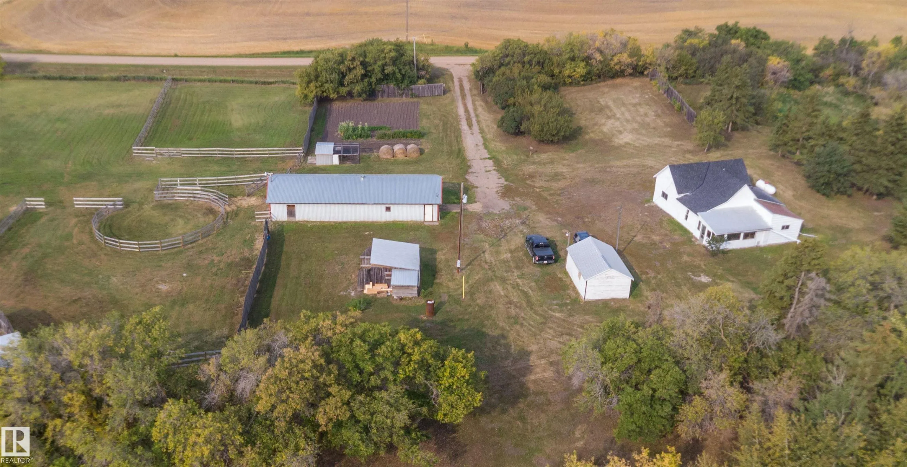 534065 174 Range Road