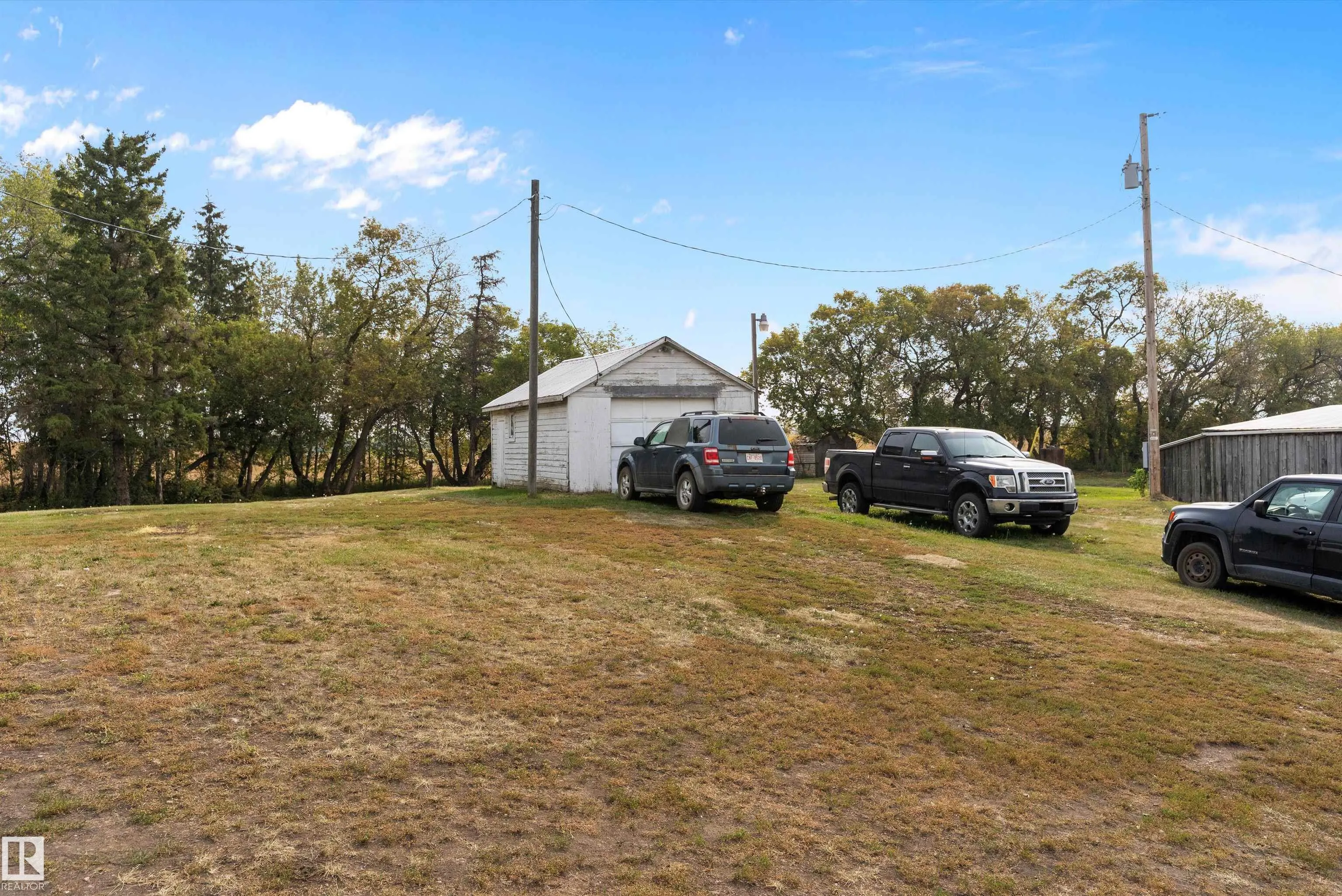 534065 174 Range Road