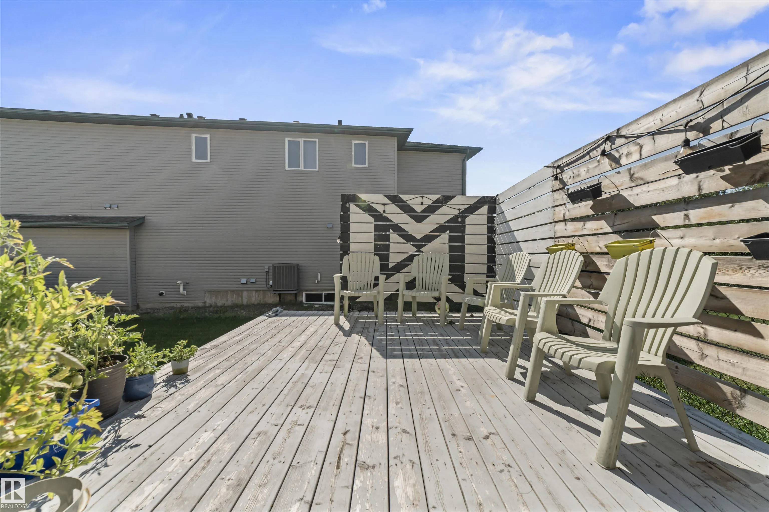 115 LAKELAND Drive