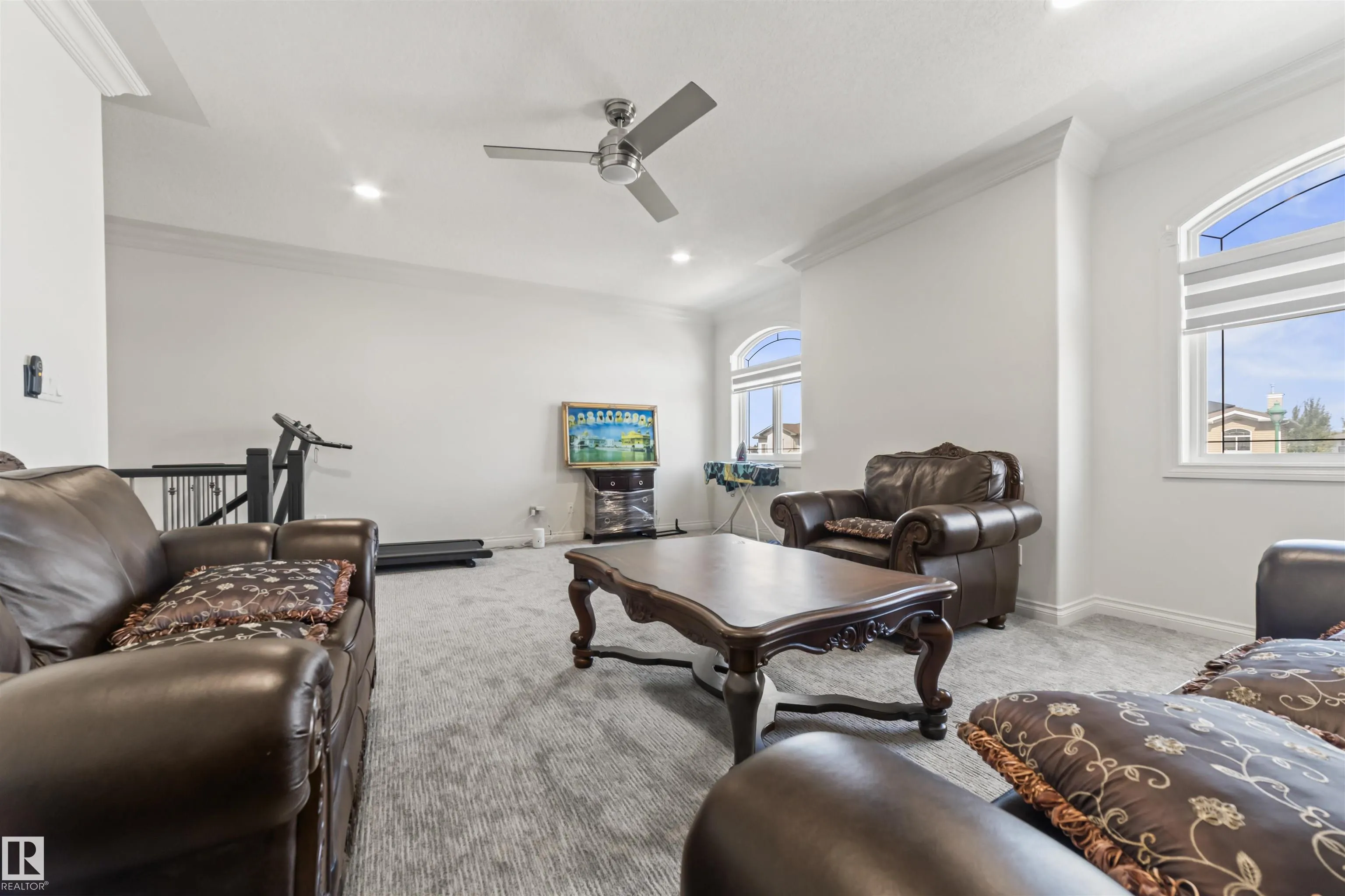 115 LAKELAND Drive