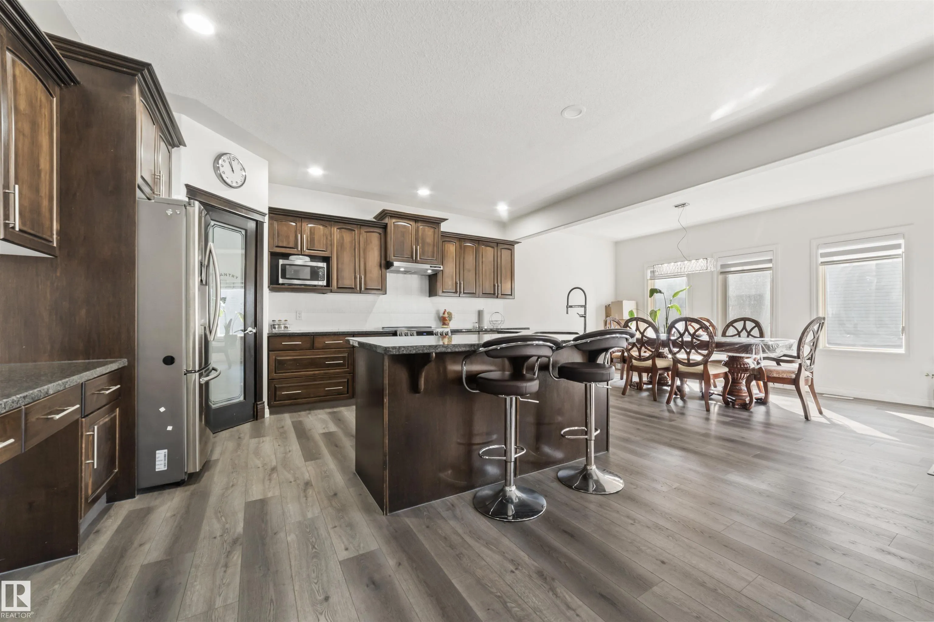 115 LAKELAND Drive