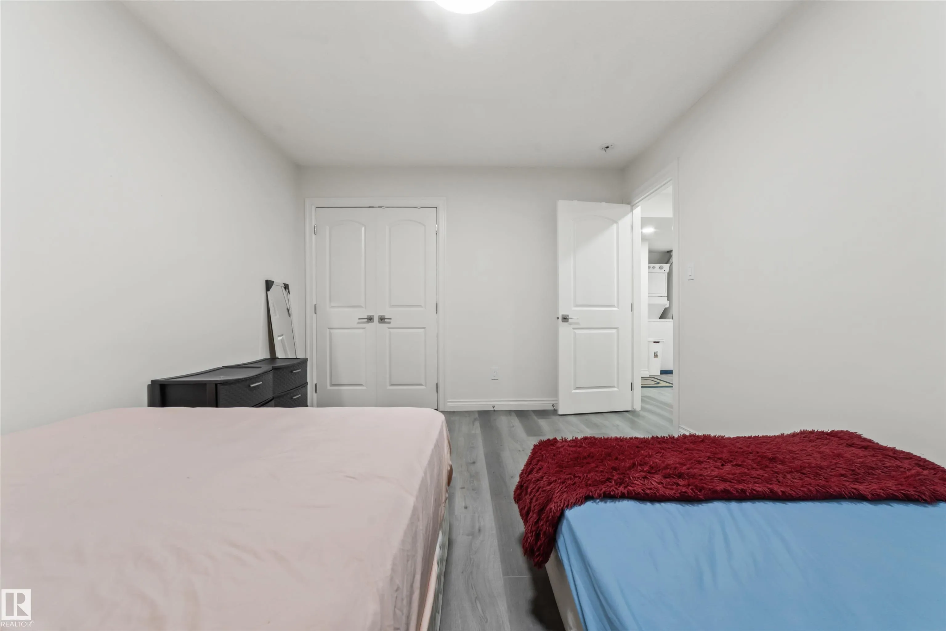 115 LAKELAND Drive