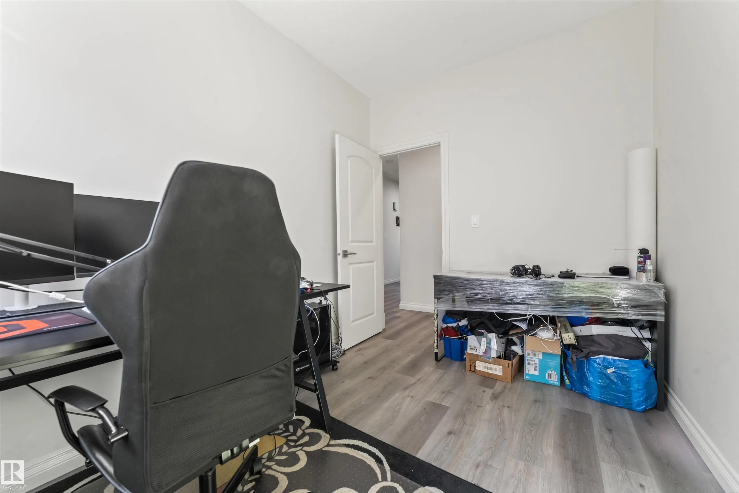 115 LAKELAND Drive