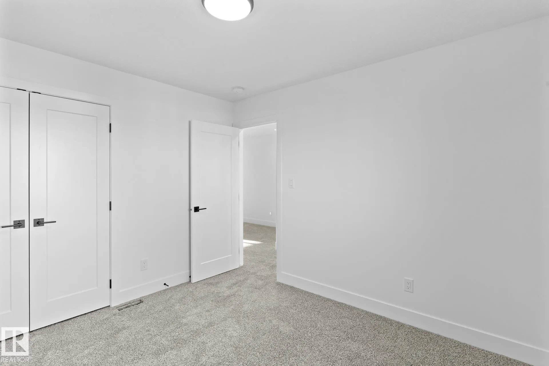 118 Spring Link