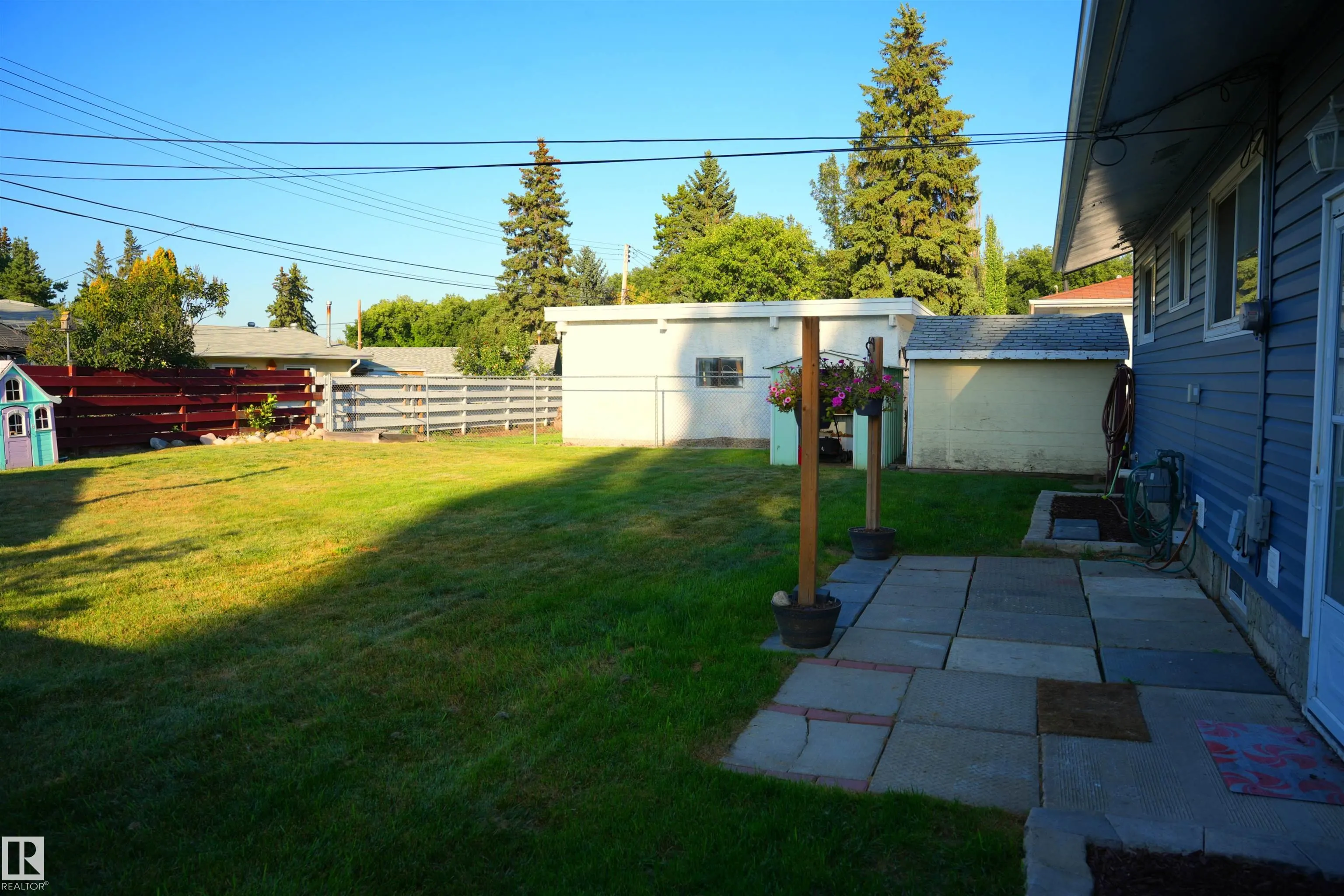 12 GRANITE Avenue