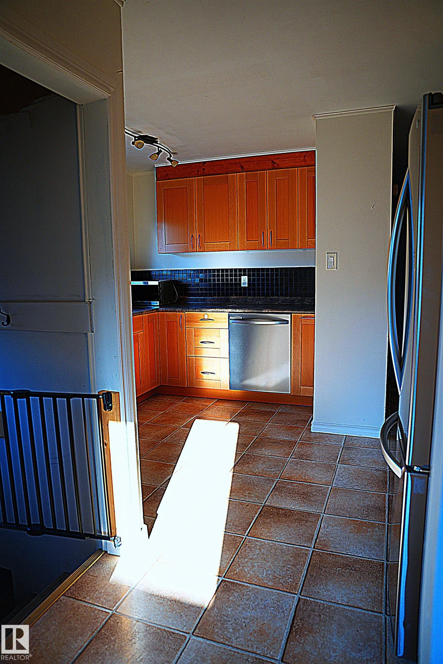 12 GRANITE Avenue